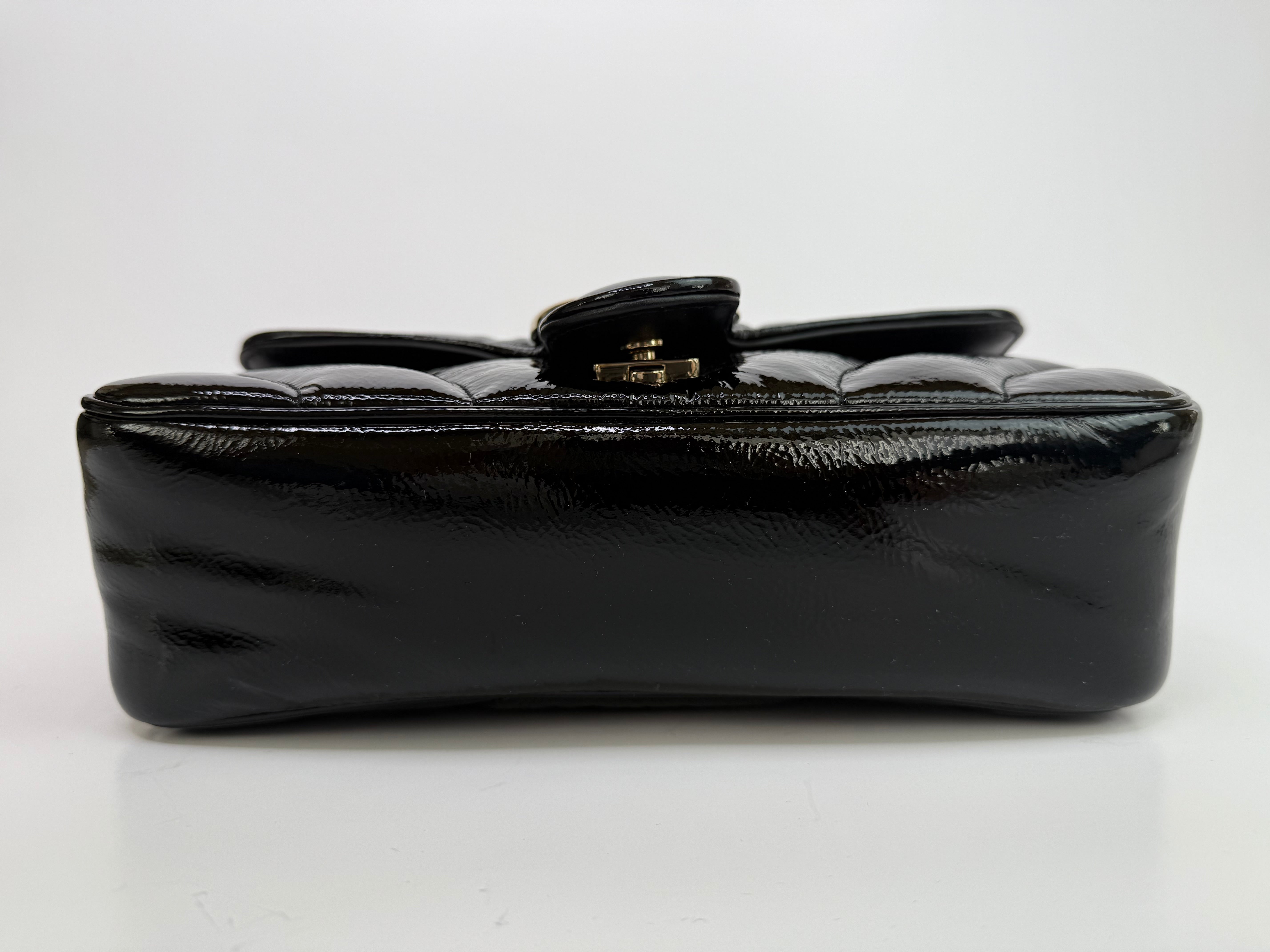 Gucci GG Medium Marmont Matelasse Shoulder Bag