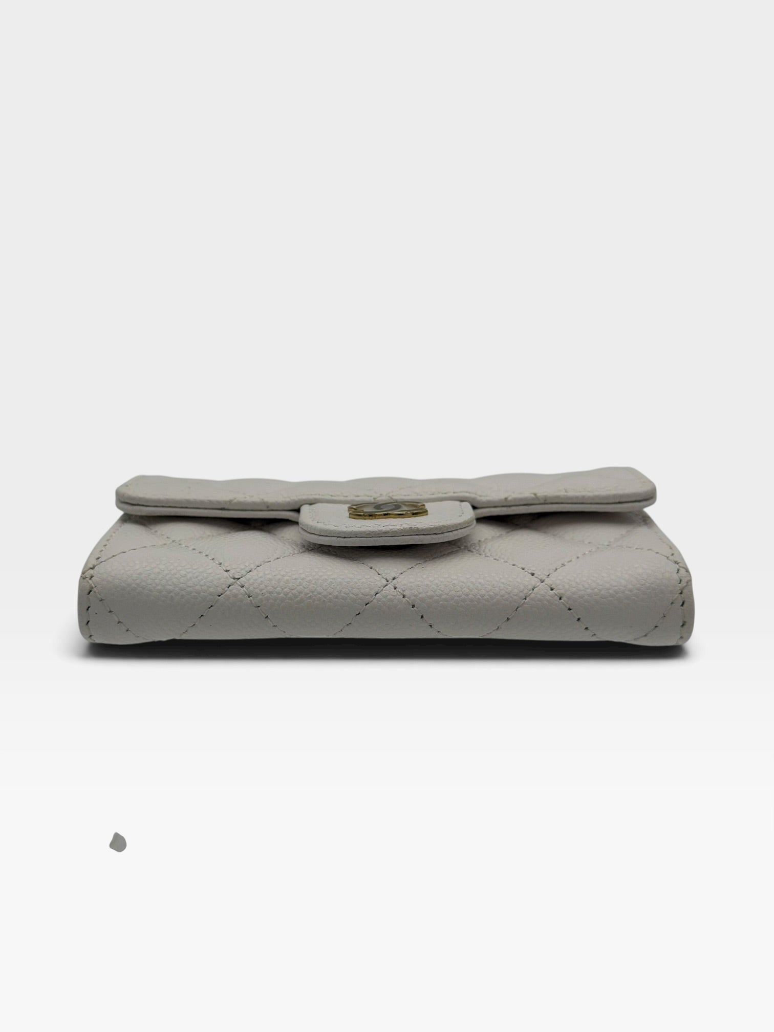 Authentic and pre loved Chanel Classic Card Holder In Red Caviar Leather With Gold Hardware. Excellent Condition. Fast fully insured next day delivery. Verified by Luxe Cheshire.