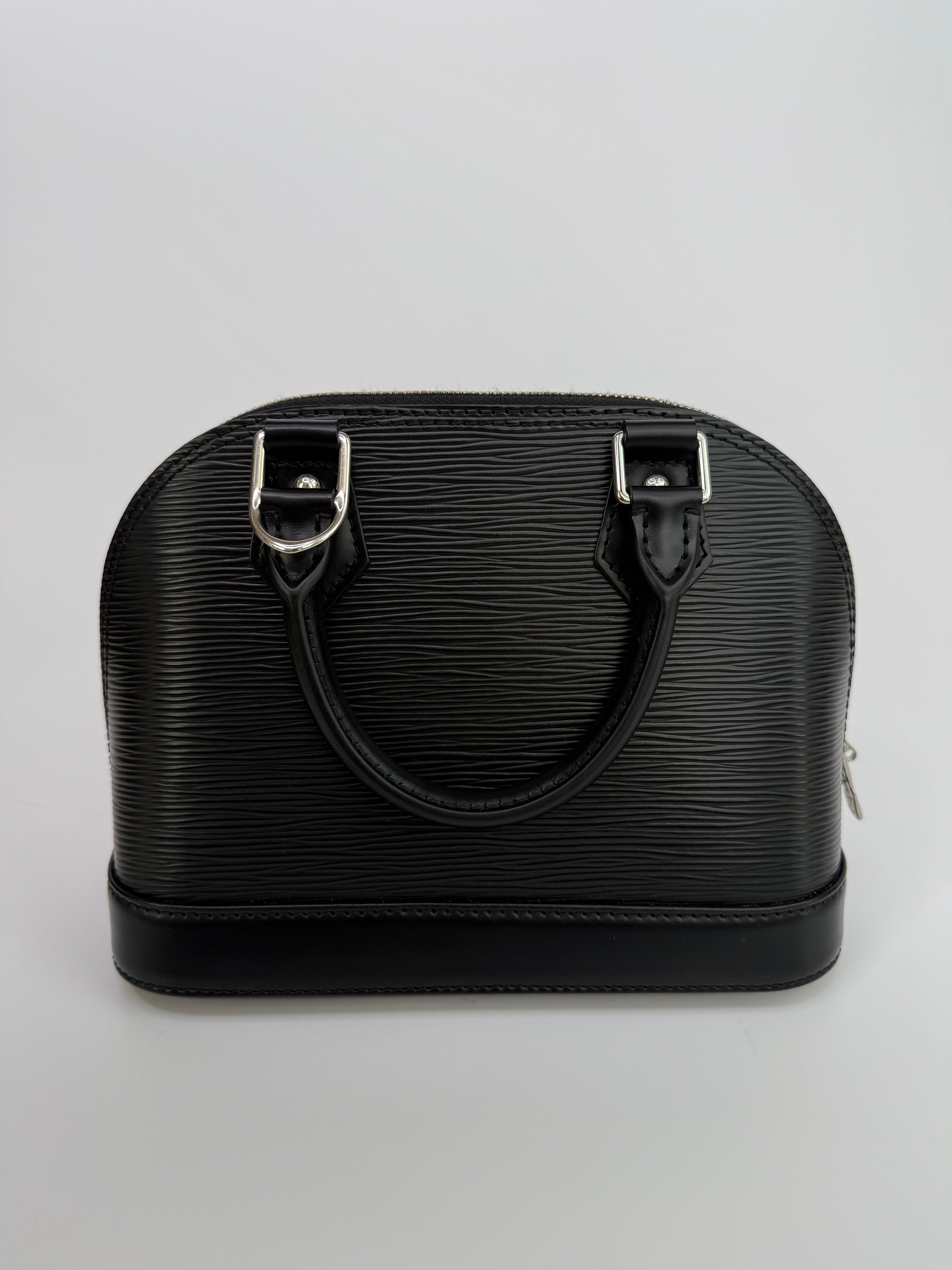 Louis Vuitton Alma BB Bag