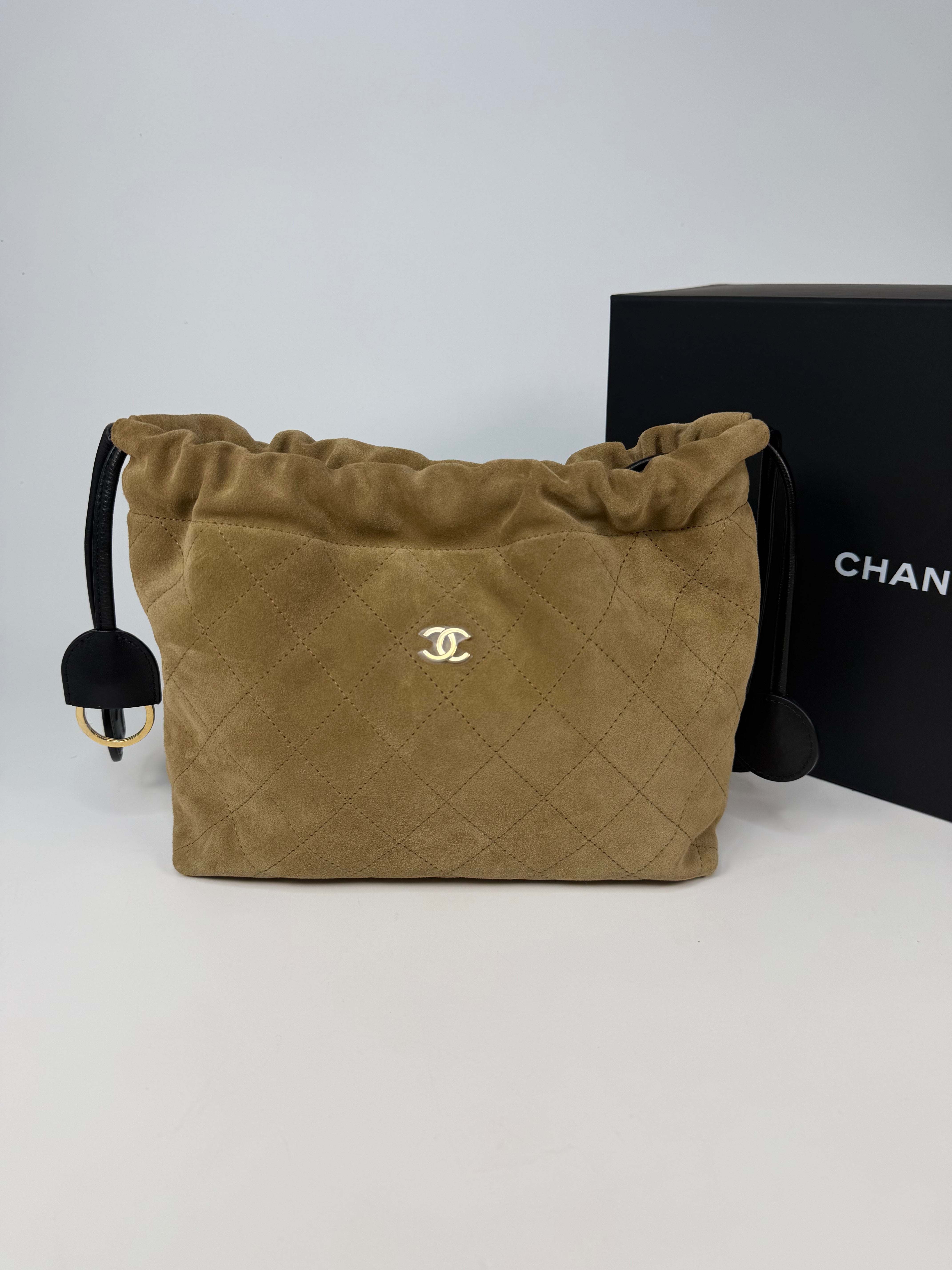 Chanel Wallet On Chain Black Caviar Leather With Gold Hardware. Authentic and Preloved In Excellent condition. 100% Authenticity Guarantee. Insured next day delivery.