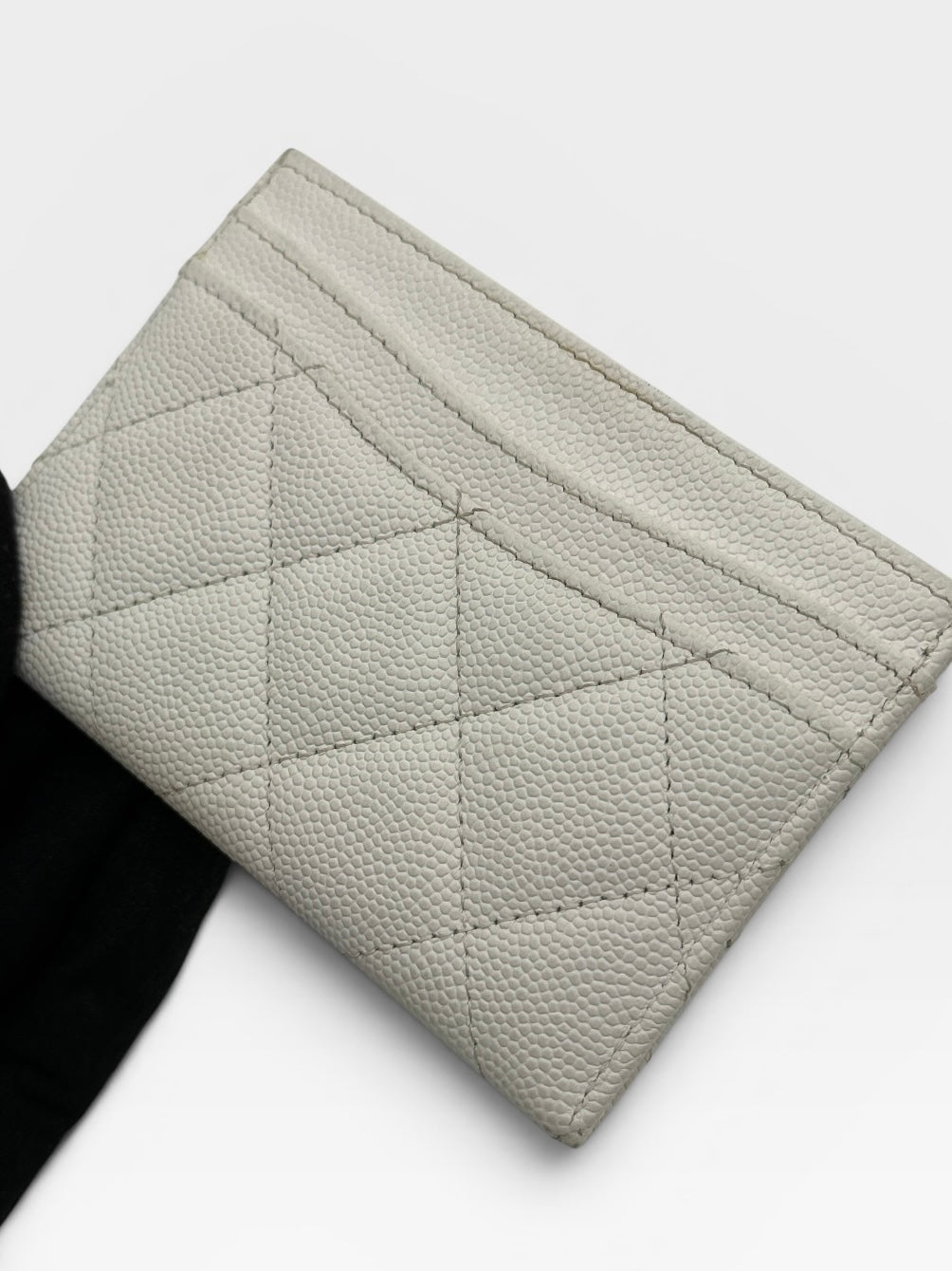 Chanel Classic Card Holder In White Caviar Leather With Pale Gold Hardware