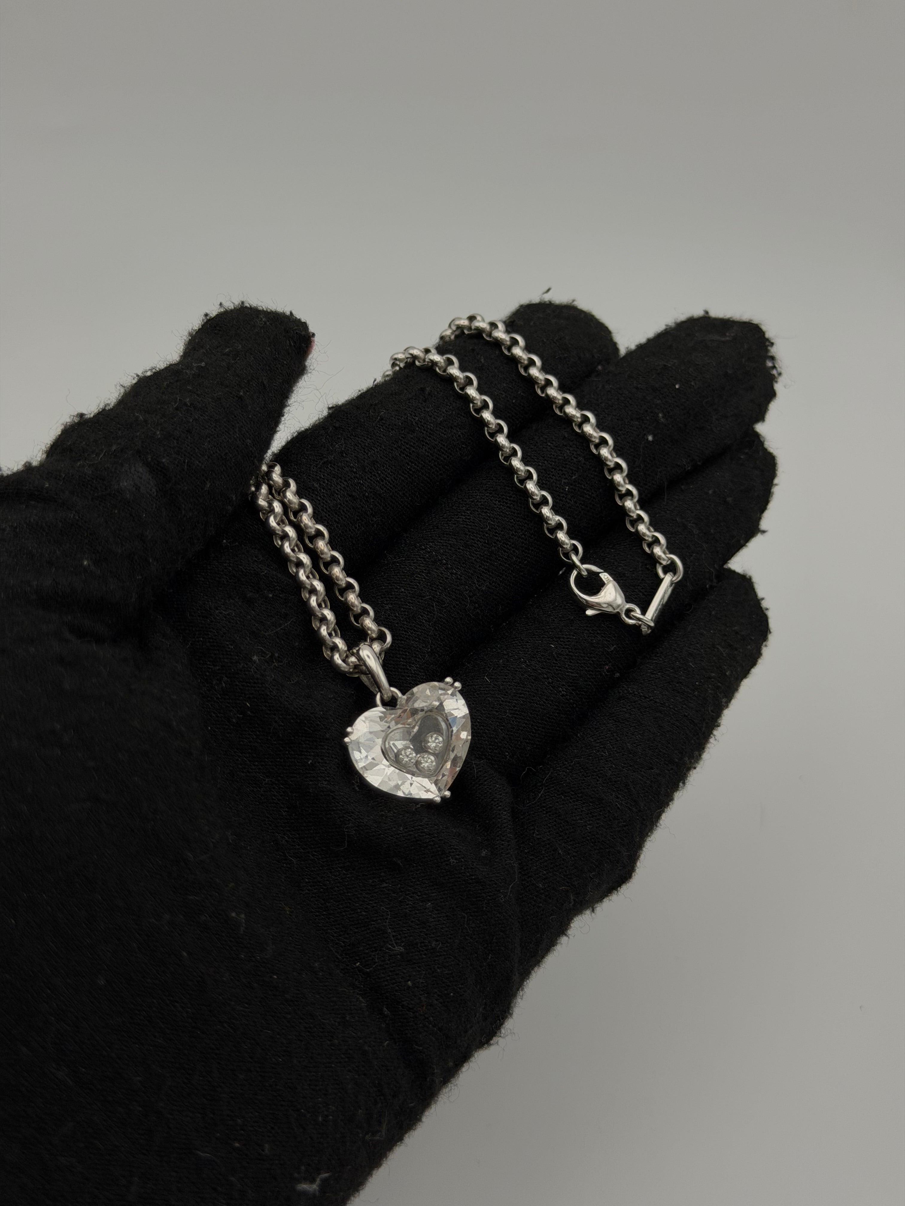 Chopard 18kt Happy Diamonds White Gold Diamond Necklace. Authentic and preloved in excellent condition.