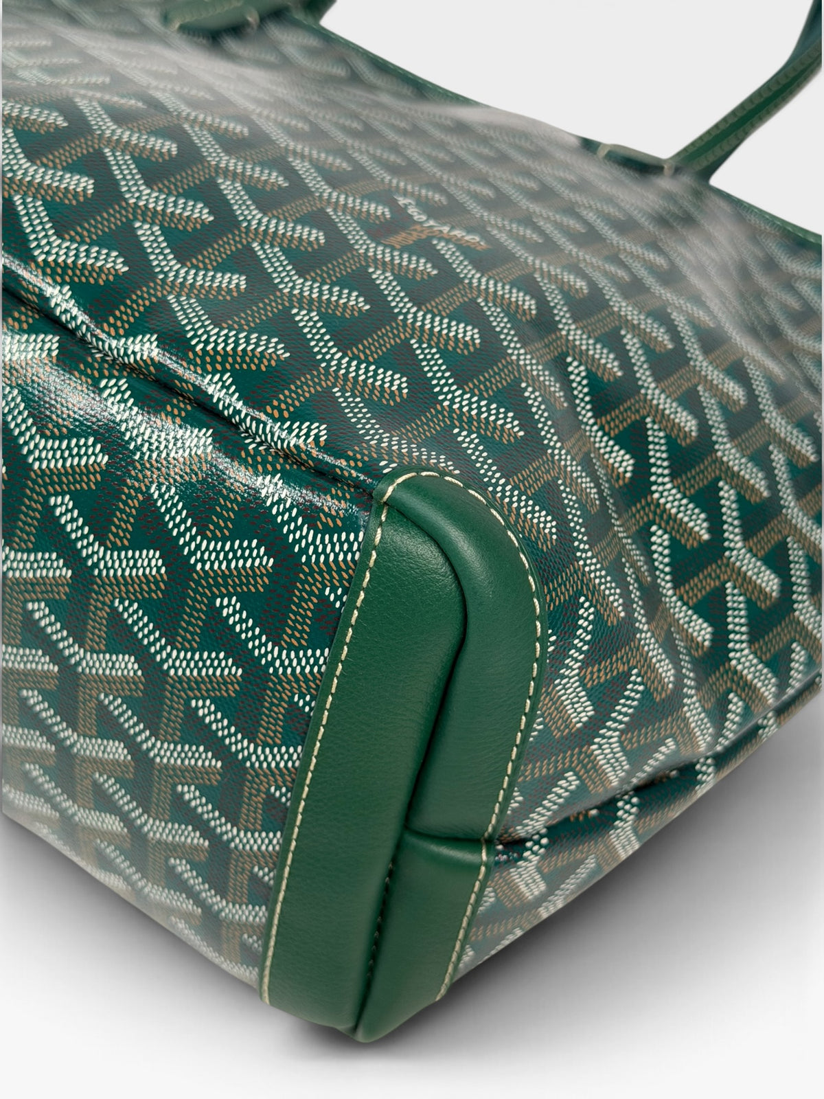 Goyard Artois PM Bag In Green Monogram. 100% authentic and preloved in excellent condition