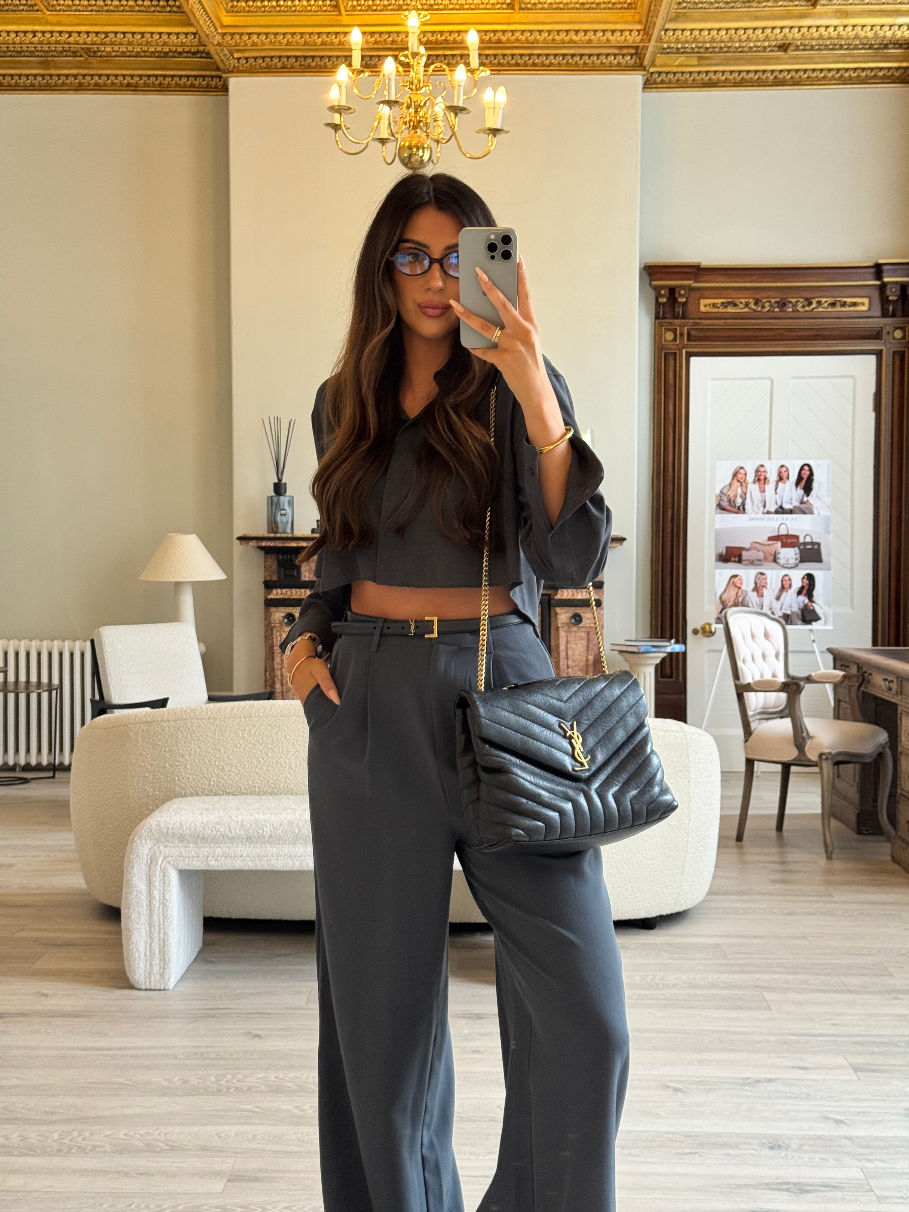 Saint Laurent Medium Grain De Poudre Loulou Shoulder Bag