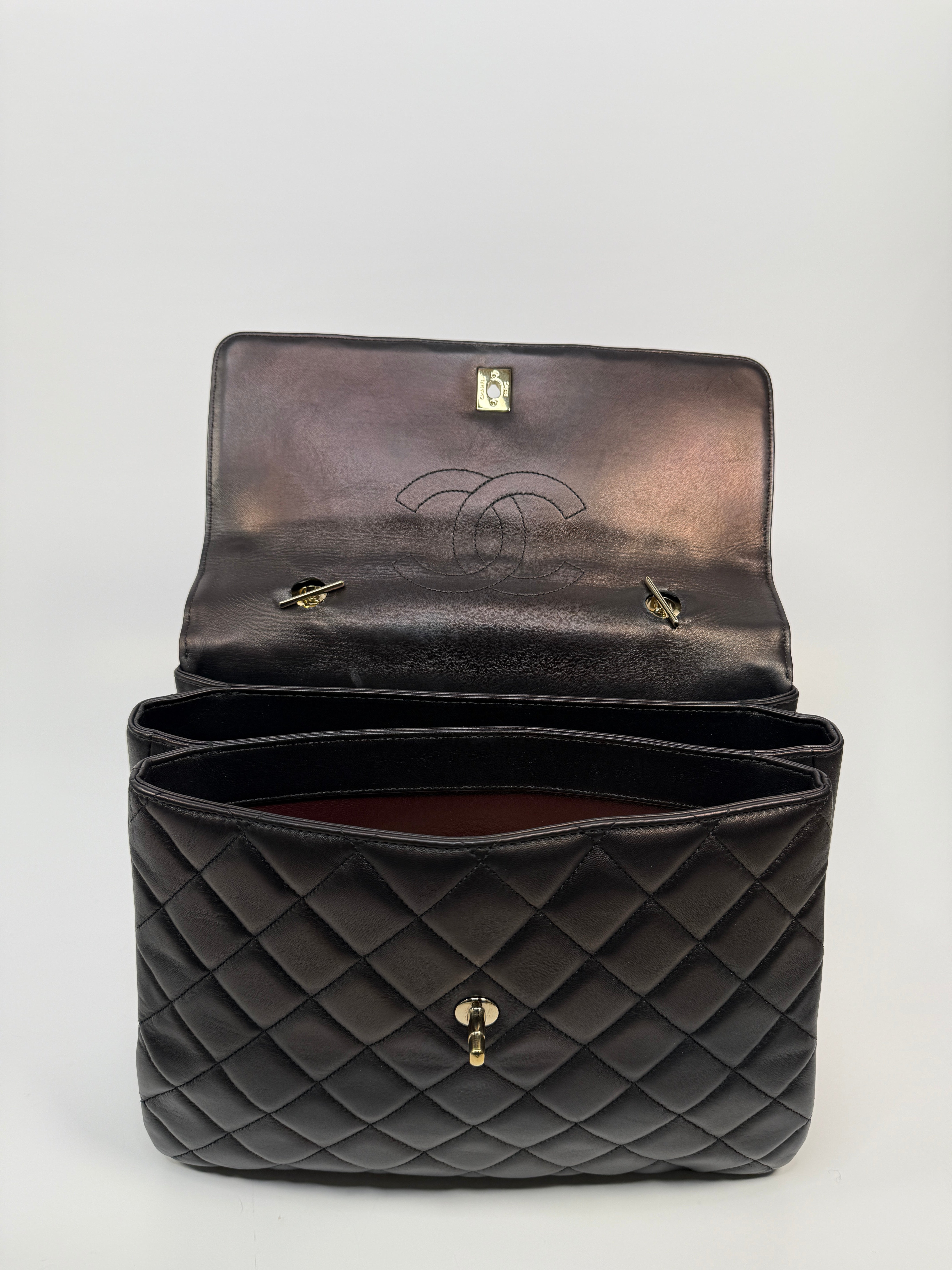 Chanel Large Trendy Top Handle Bag
Pre Loved & Authentic