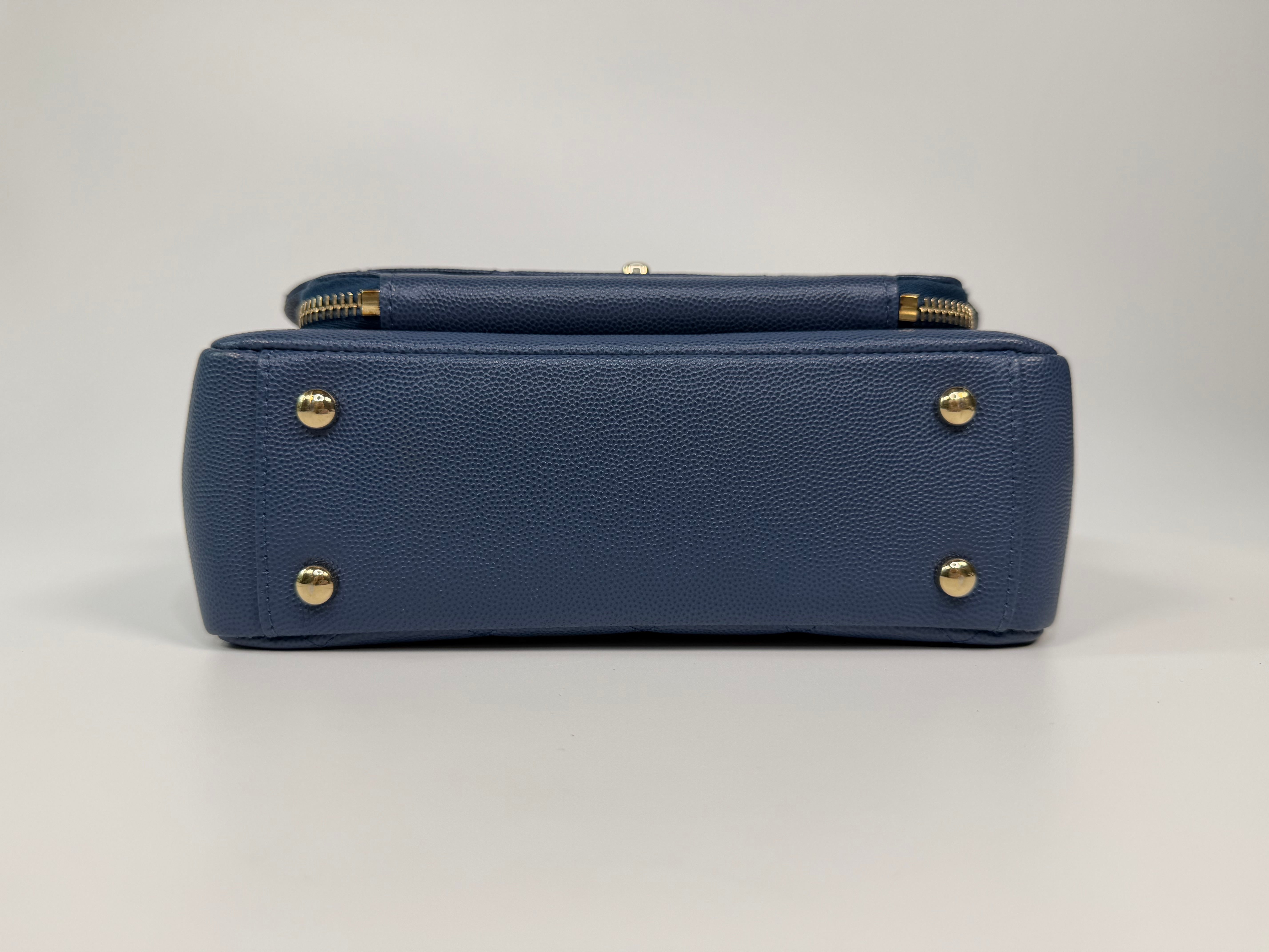 Chanel Medium Business Affinity Bag In Blue Caviar With Gold Hardware