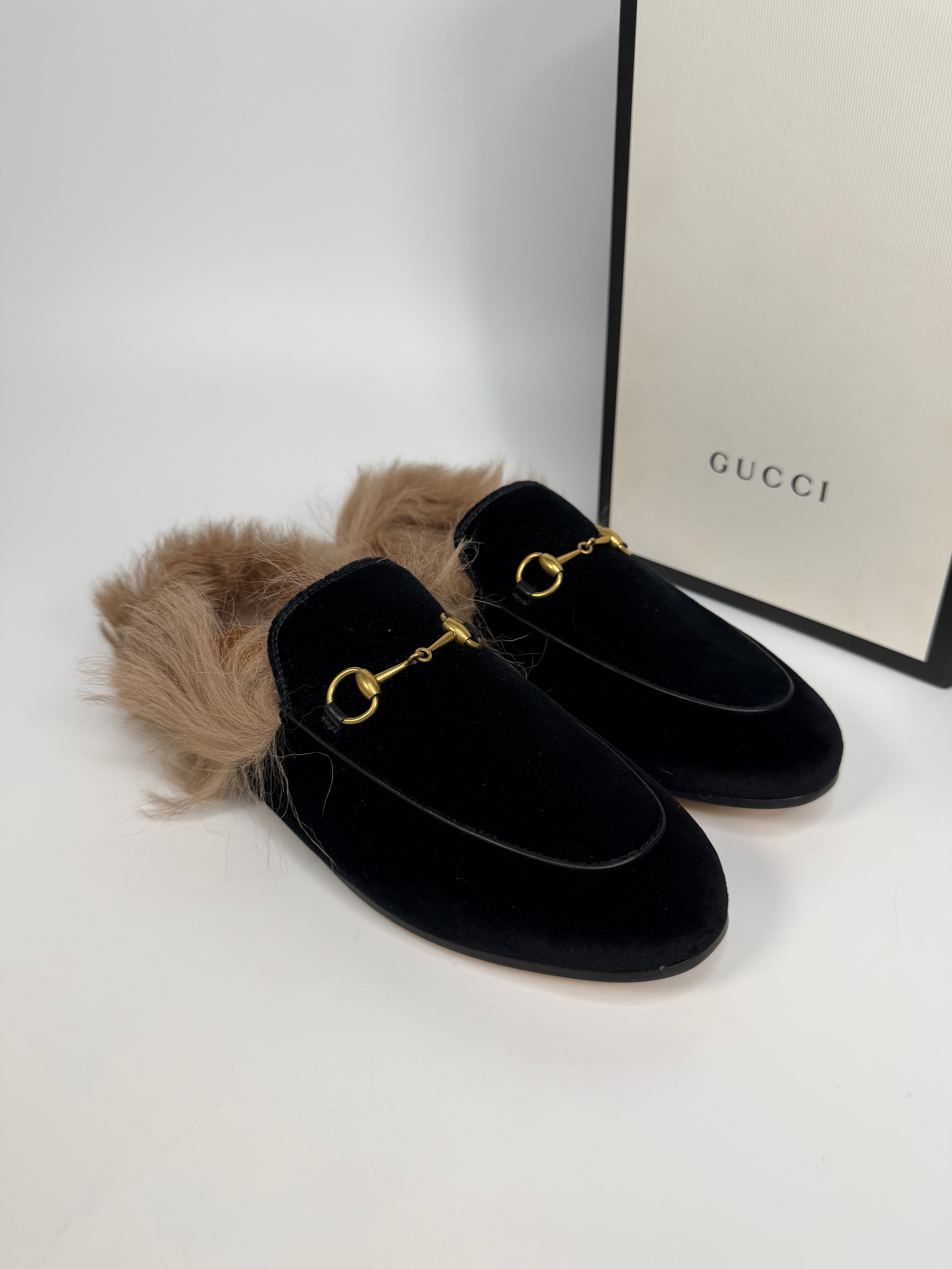 Gucci Princetown Mules In Black Velvet / Fur (Size 40 /UK 7). authentic and preloved in new/unused condition.
