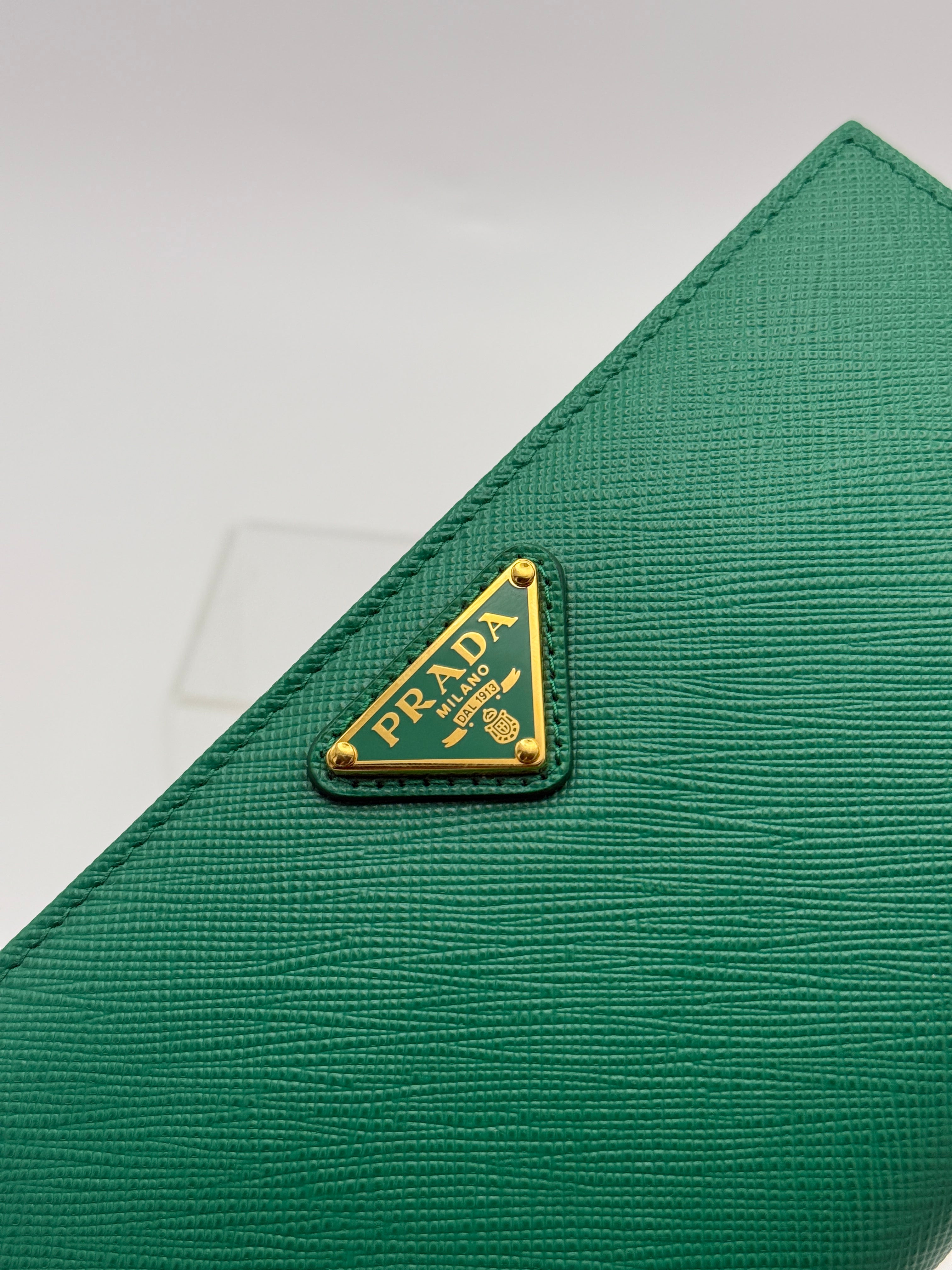 Prada Large Wallet In Green Saffiano Leather