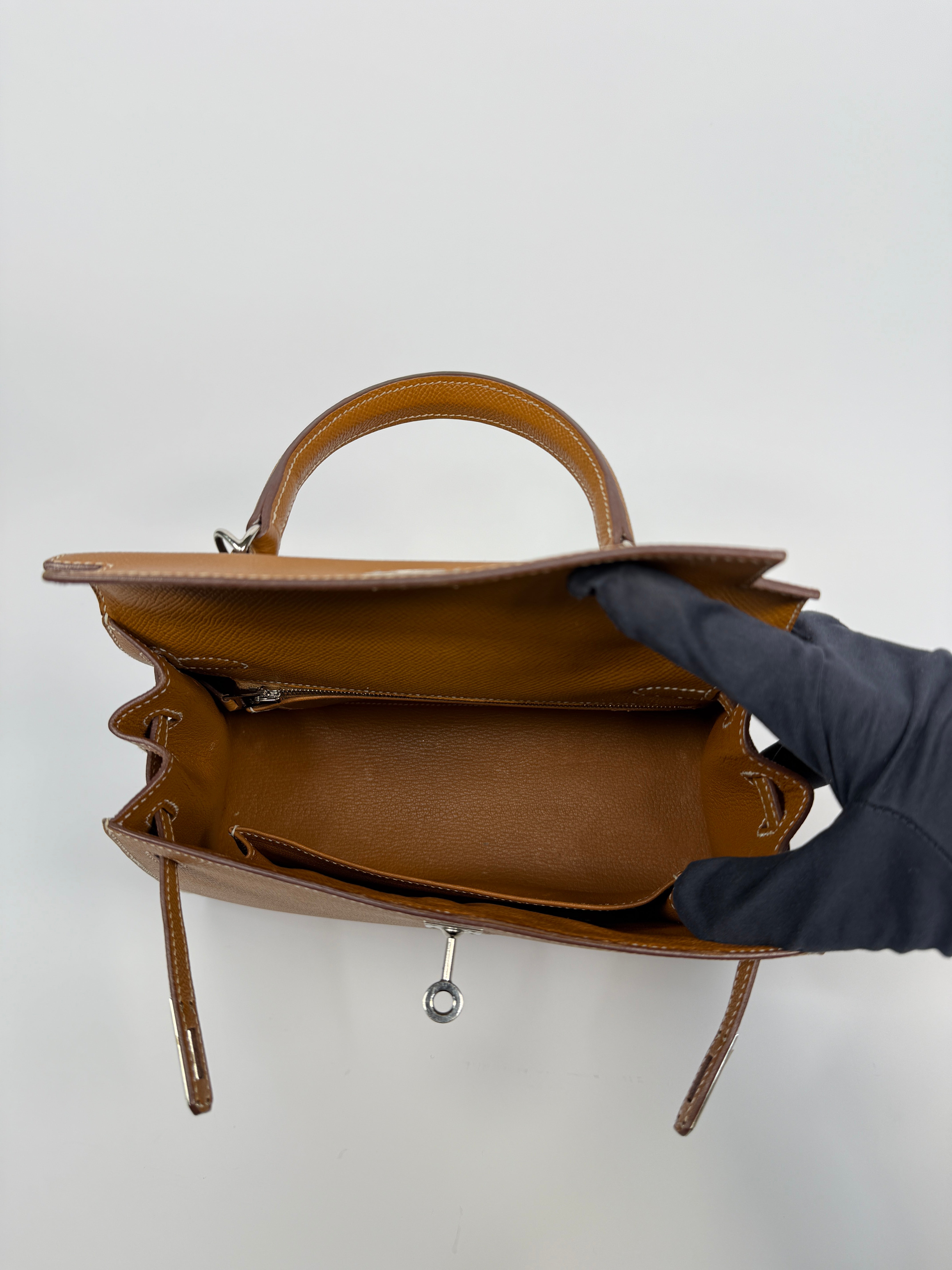 Authentic Pre Loved Hermès Kelly 25 Sellier In Gold Epsom Leather With Palladium Hardware Excellent Condition