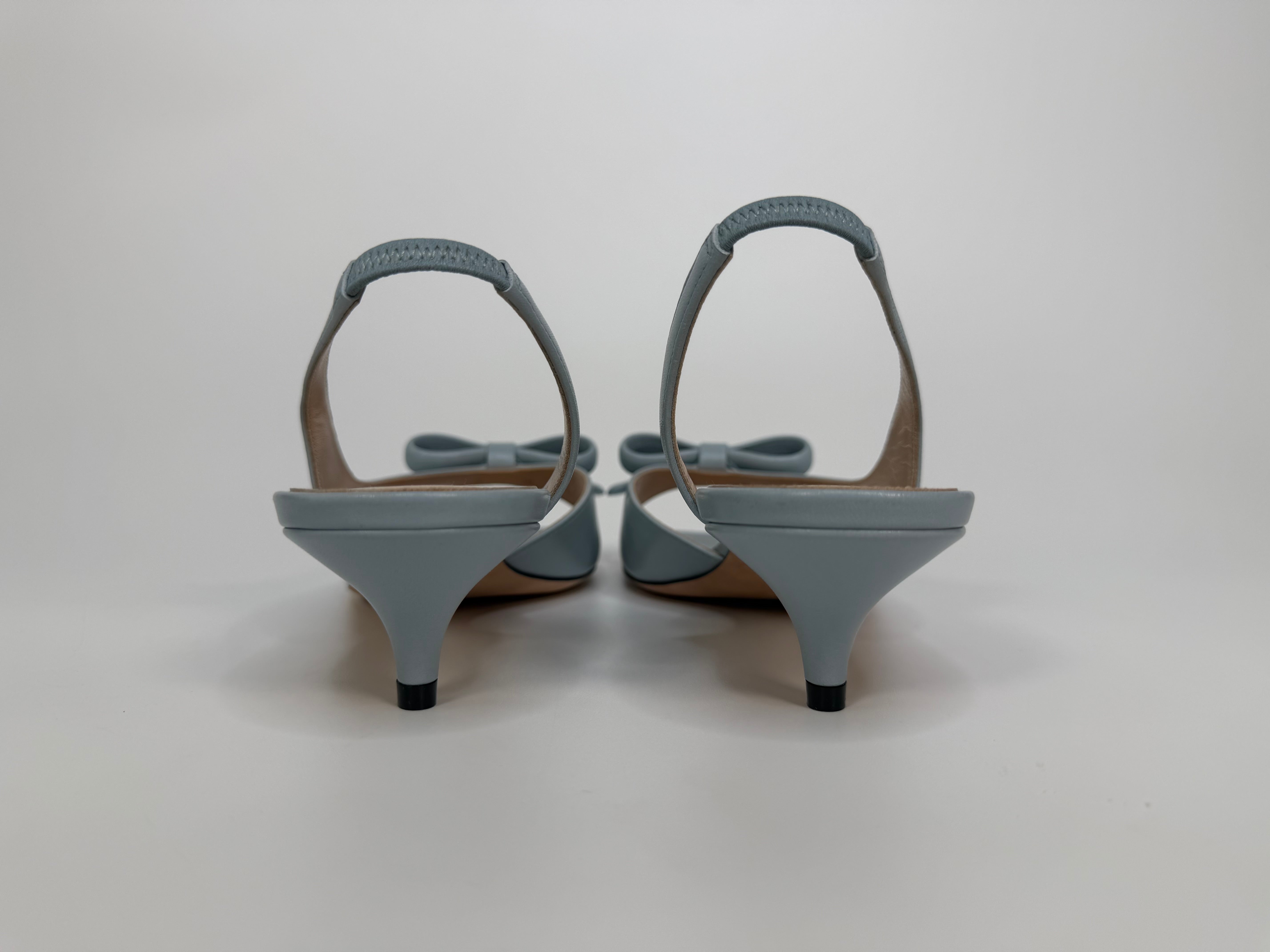 Christian Dior Bow Heeled Slingback Sandals In Blue Lambskin. Authentic and preloved in new and unused condition