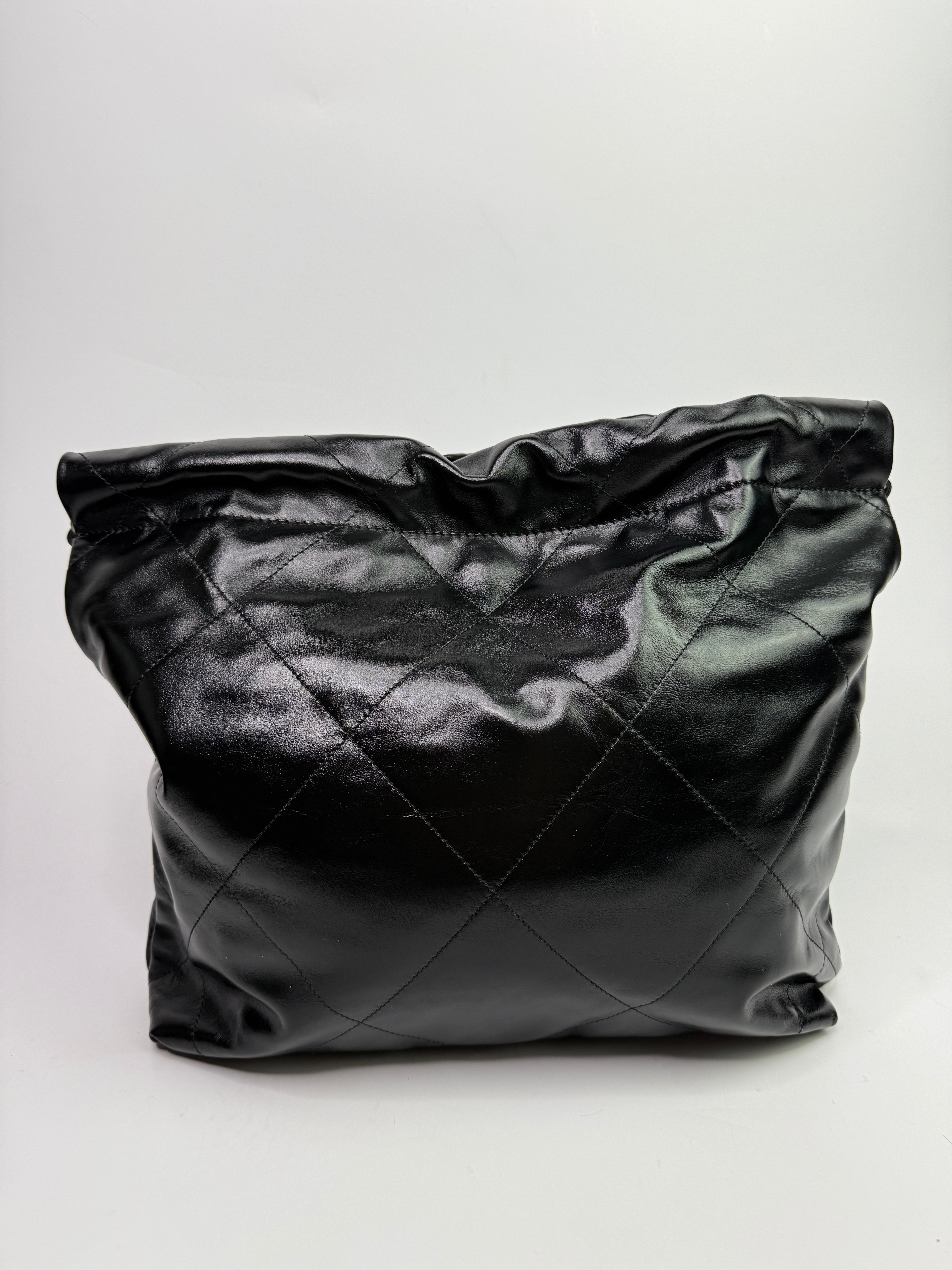 Chanel 22 Handbag In Black Calfskin Leather With SHW