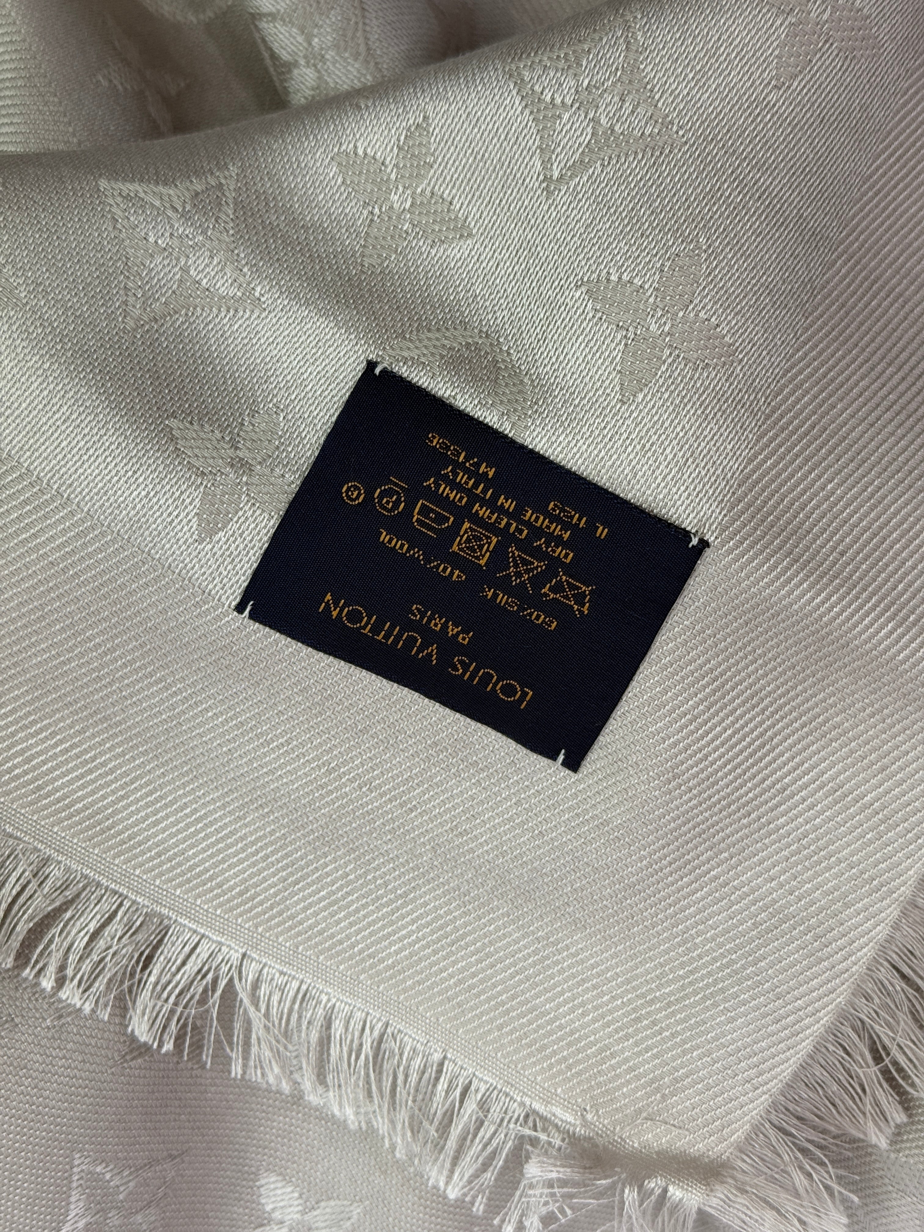 Louis Vuitton Monogram Shine Shawl