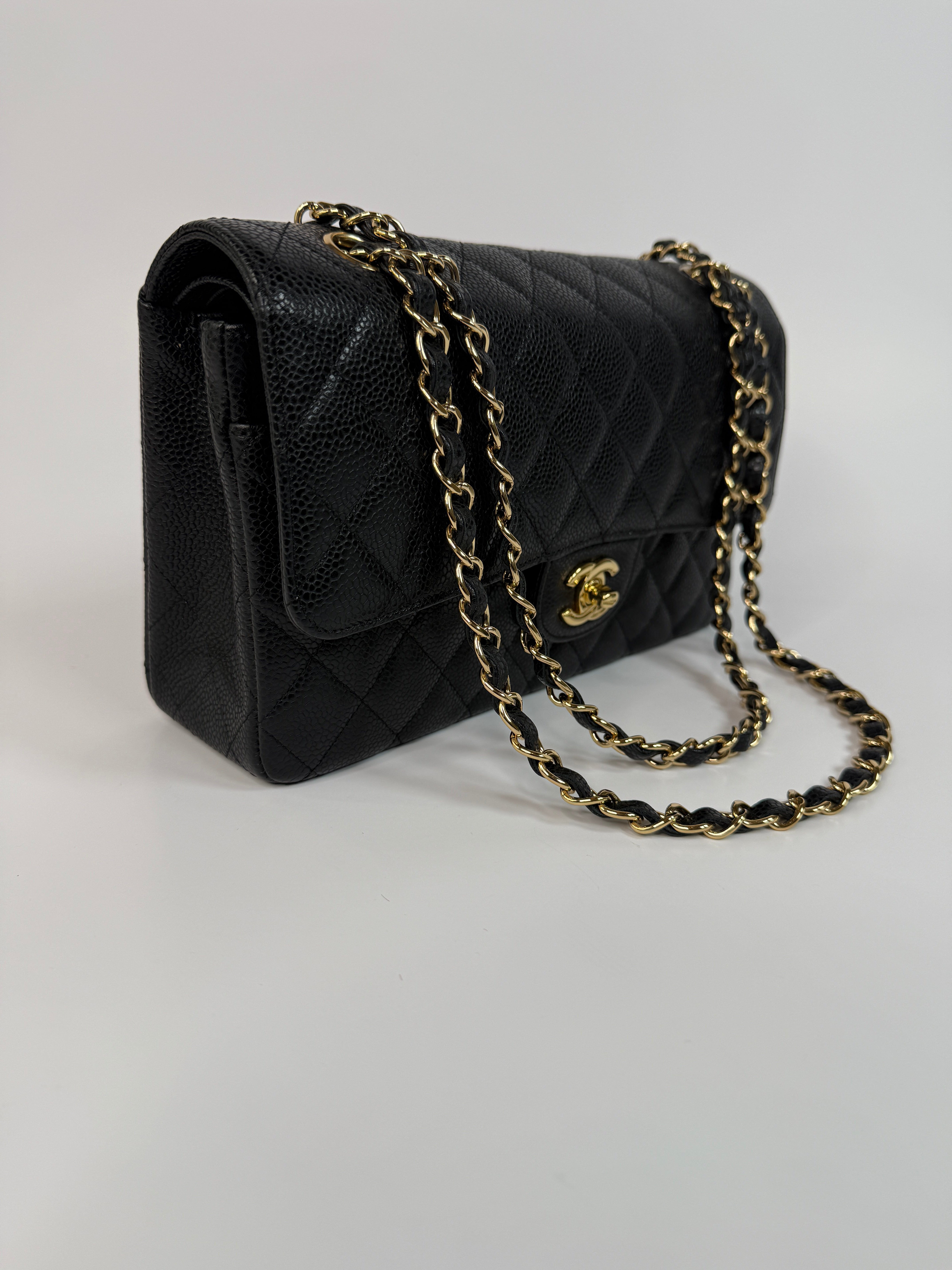 Chanel Medium Classic Double Flap Black Caviar With GHW