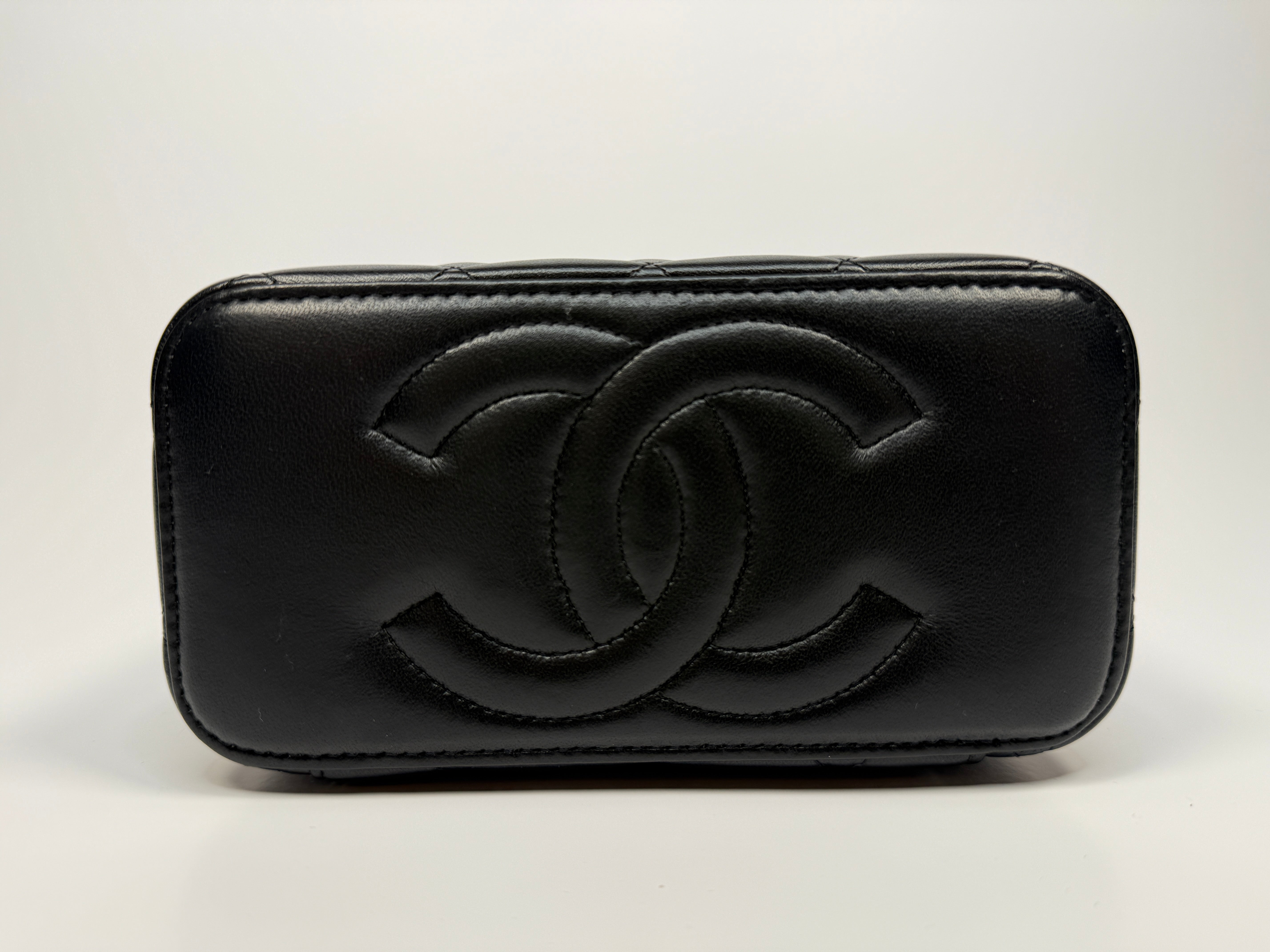 Chanel Vanity Trendy Top Handle In Black Lambskin With Gold Hardware In Excellent Condition. Authentic and Preloved.