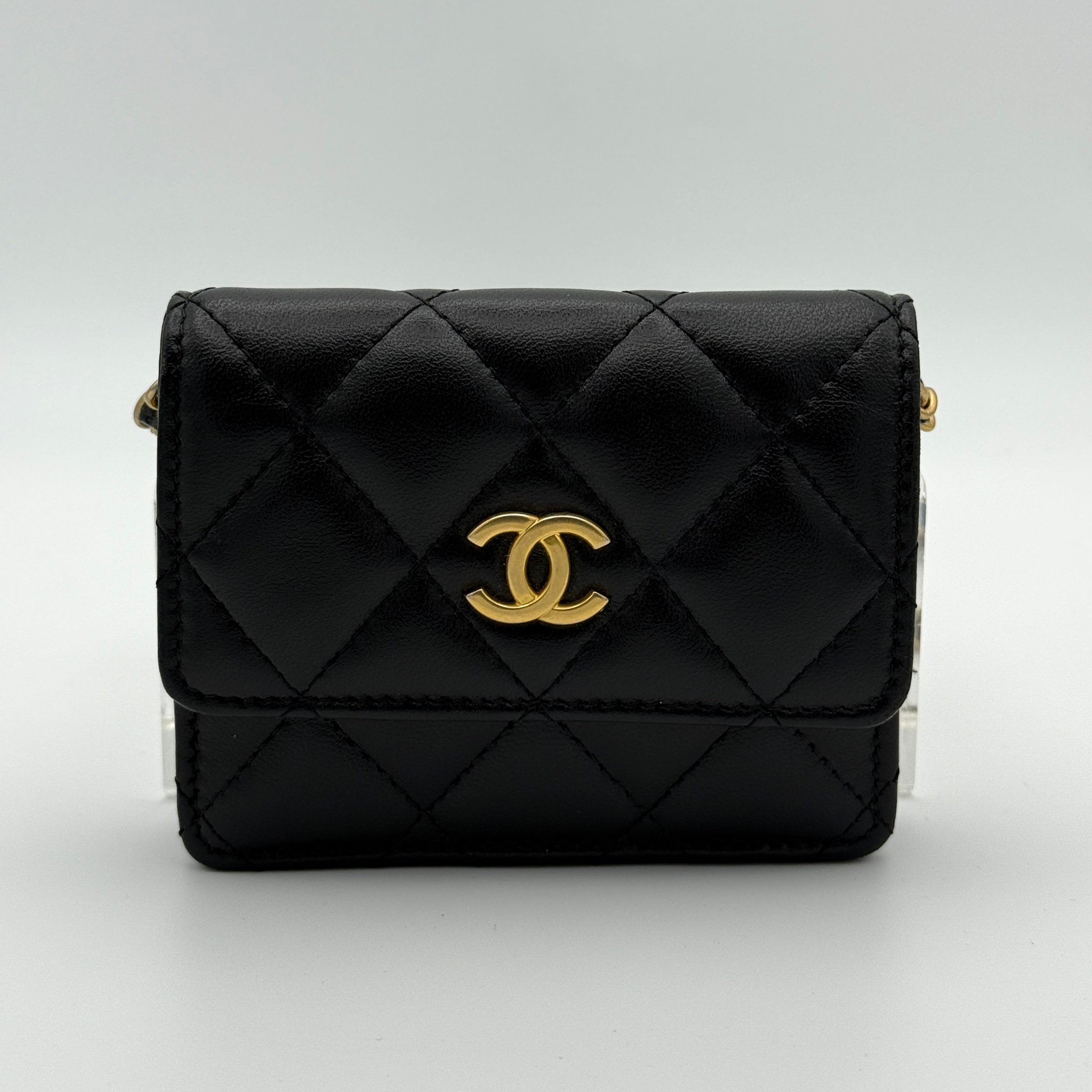 Chanel Romance Clutch on Chain Bag
Pre Loved & Authentic