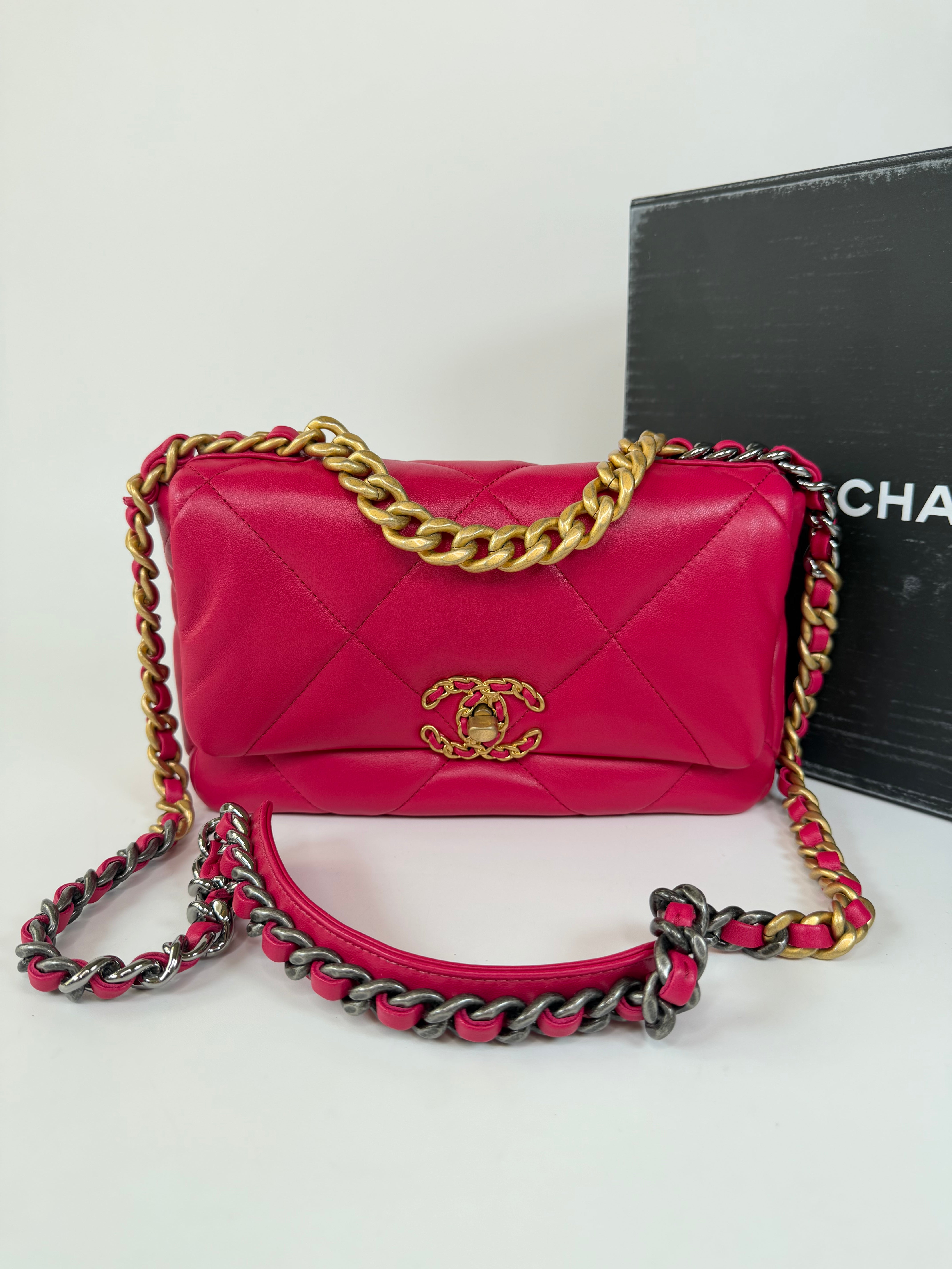 Chanel 19 Small In Pink Lambskin Leather With Mixed Hardware 100% authentic and preloved in excellent condition