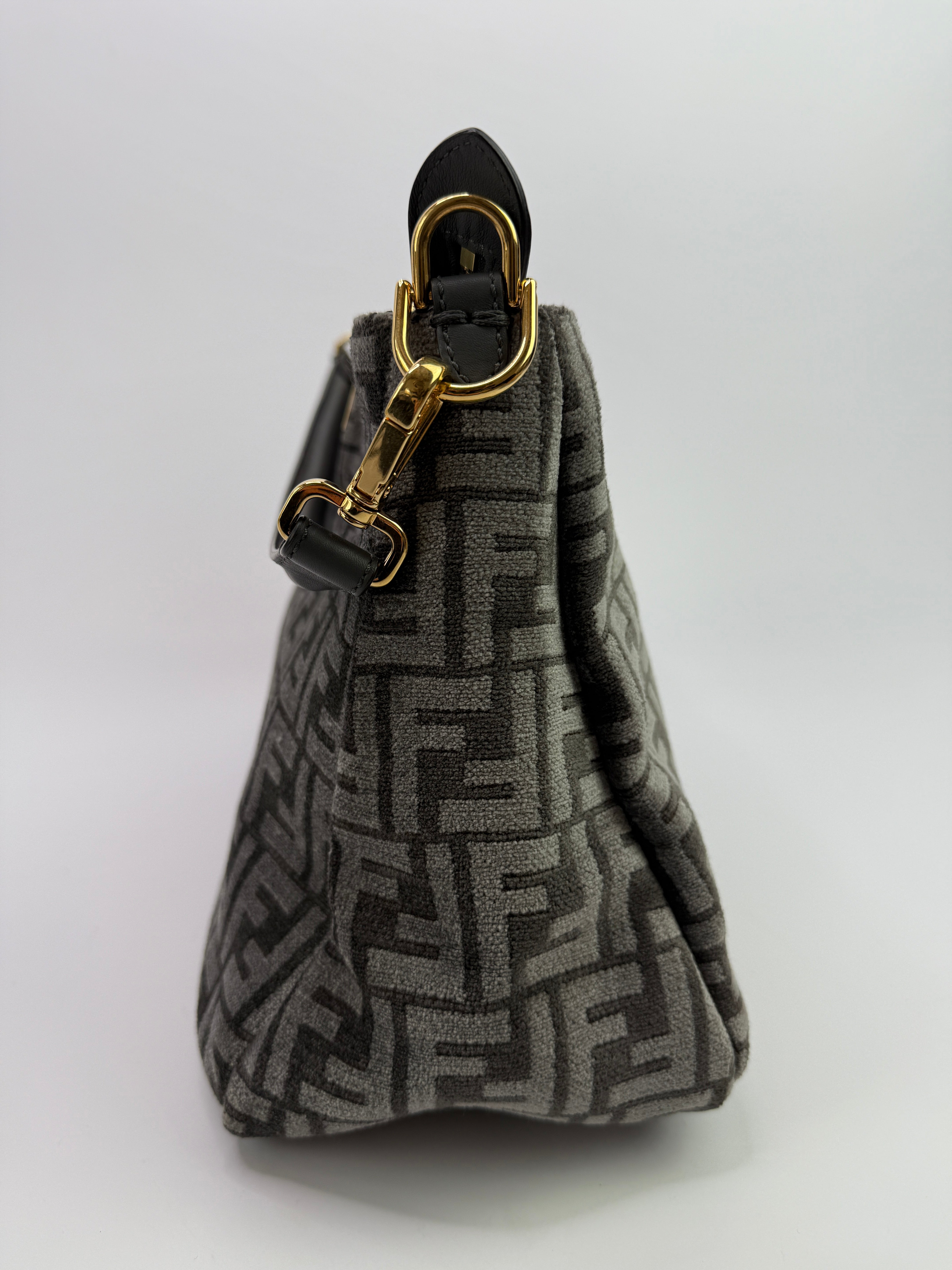 Fendi FF 909 O' Lock Shoulder Bag