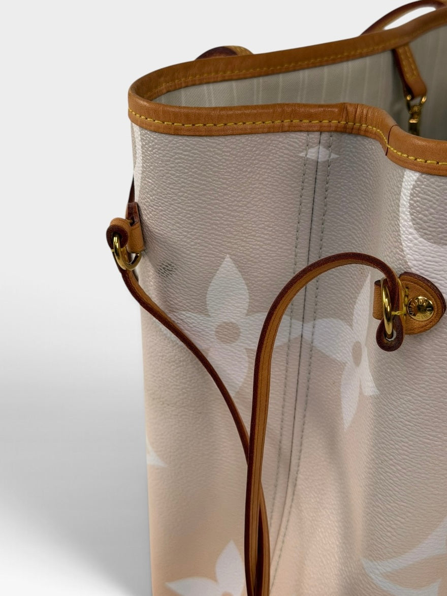 Louis Vuitton Neverfull PM In Beige & Cream Monogram With Gold Hardware. 100% authentic and preloved in excellent condition