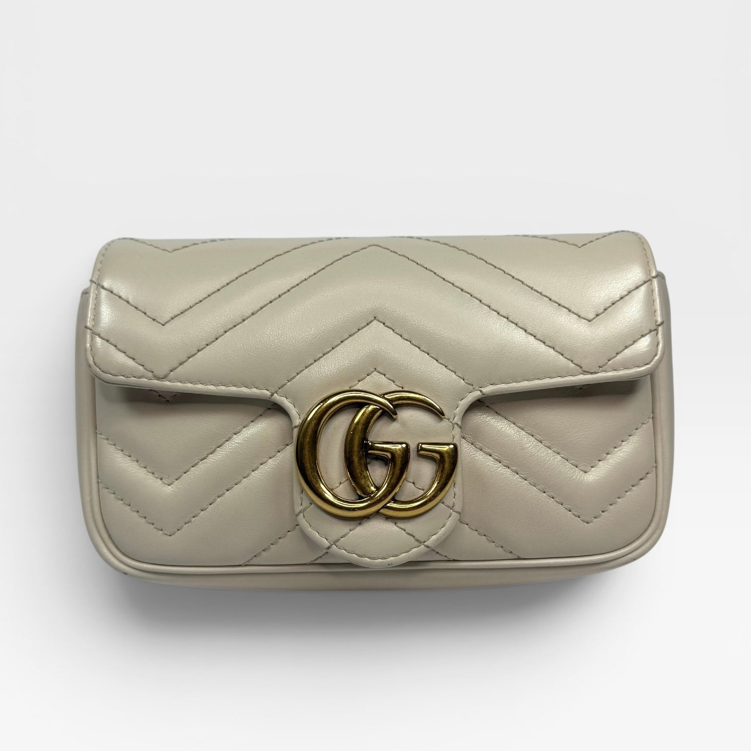 Gucci Marmont Matelassé Super Mini Bag