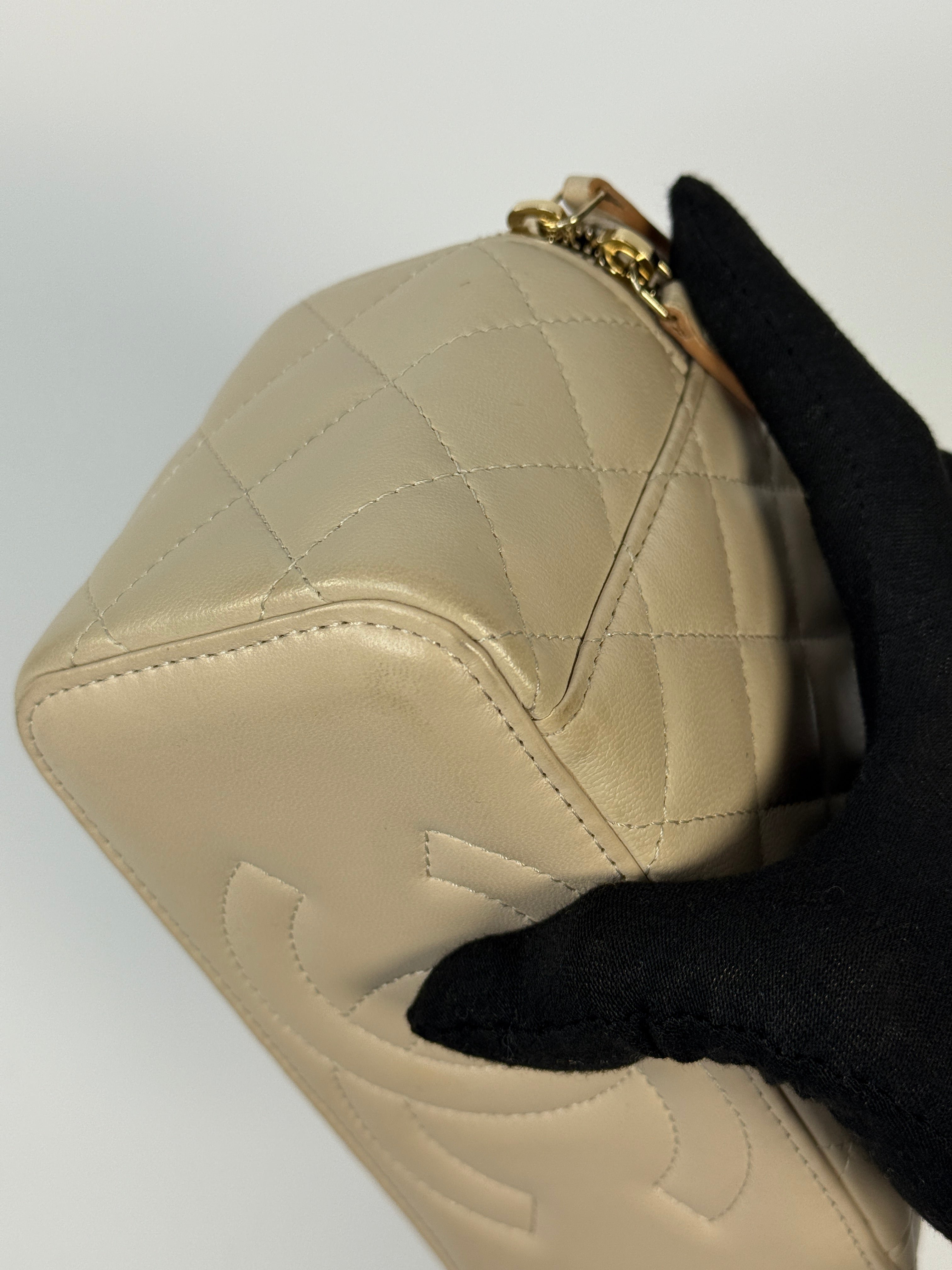 Chanel Vanity Rectangular Top Handle Ecru/Beige Lambskin With Gold Hardware Authentic and preloved. Excellent condition.