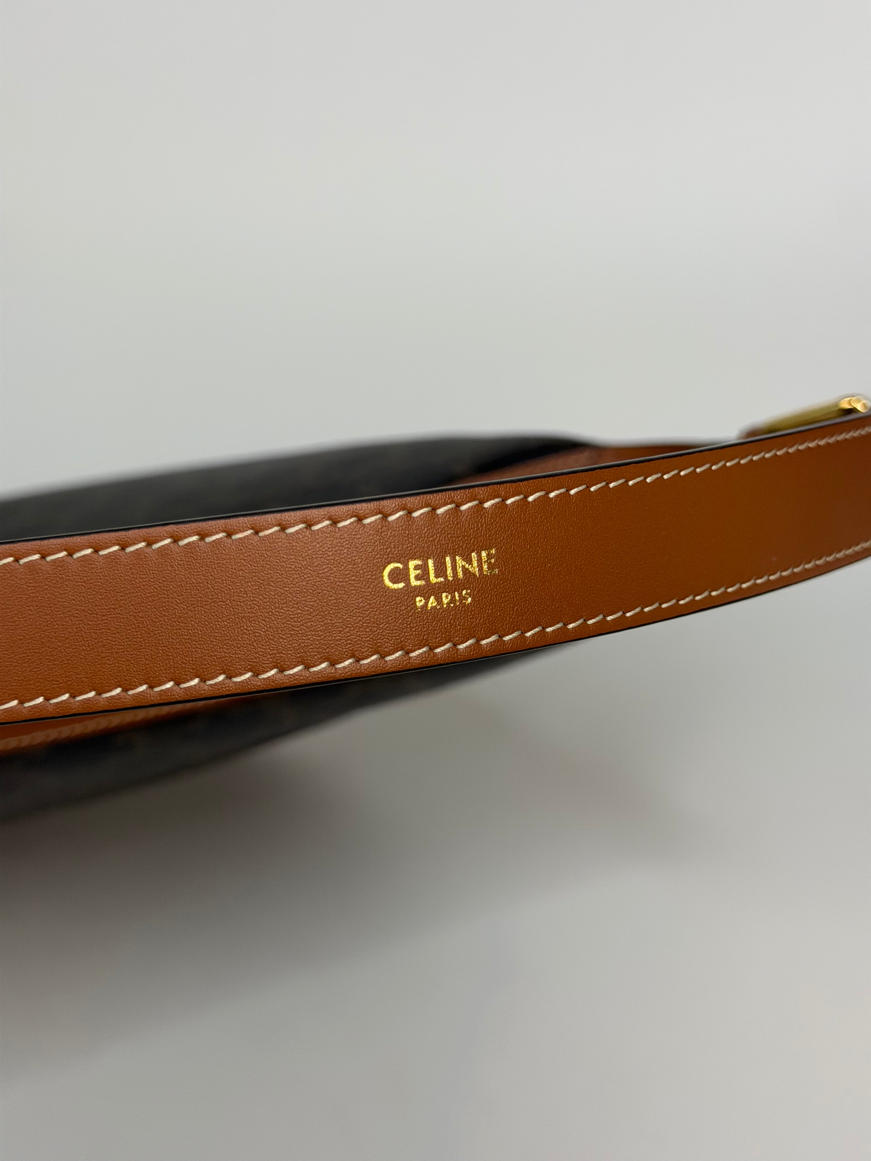 Celine Medium Heloise Triomphe Shoulder Bag. Authentic and preloved in excellent condition