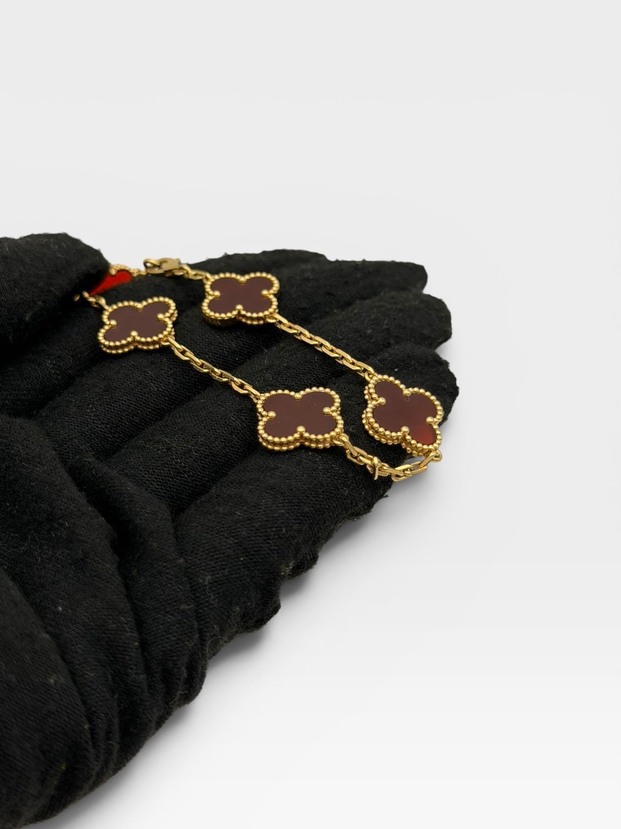 Van Cleef & Arpels Vintage Alhambra 5 Motif Bracelet In Carnelian. 100% authenticate and preloved in excellent condition.