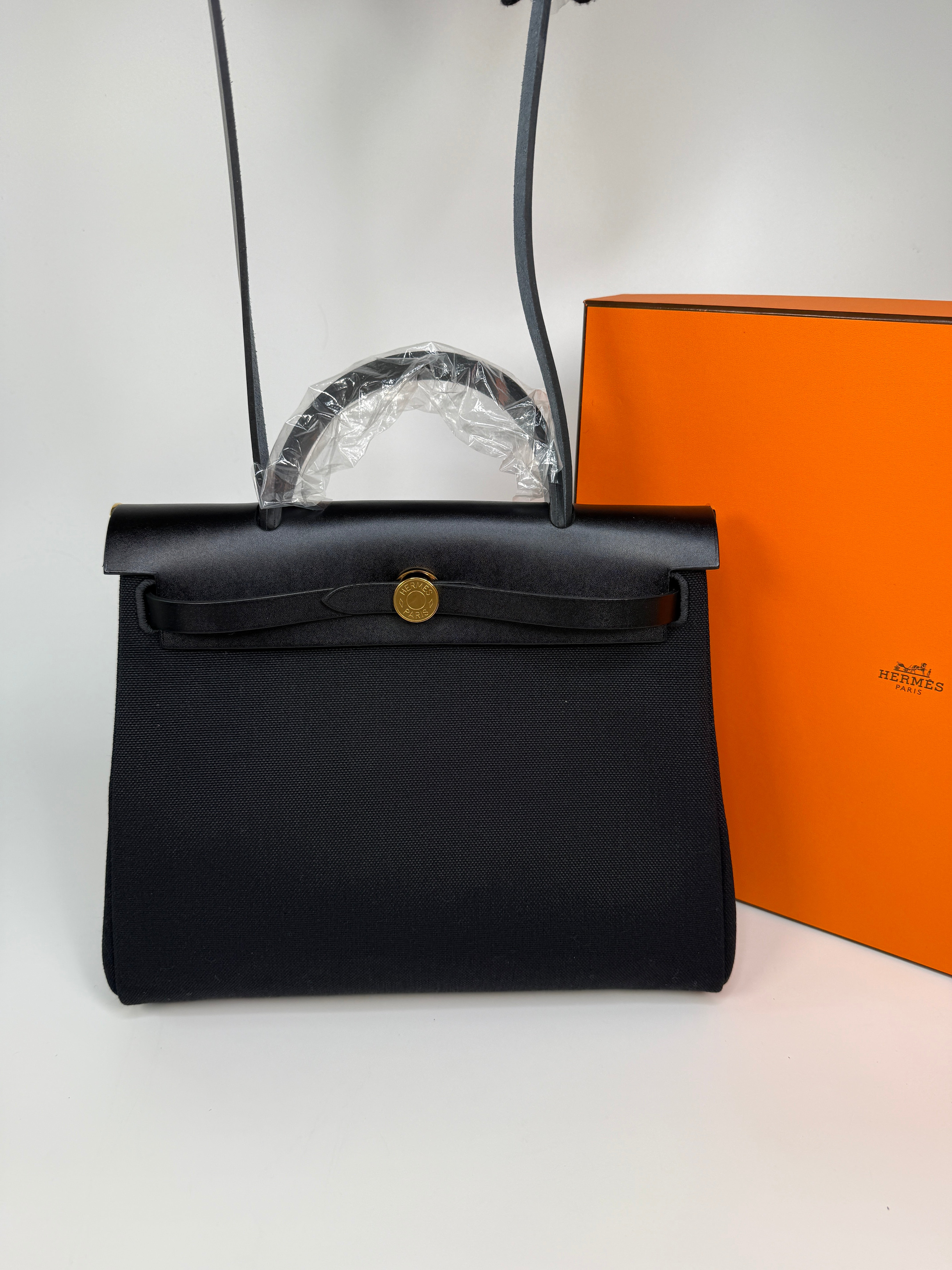 Hermès Herbag 31 Zip In Black With Gold Hardware