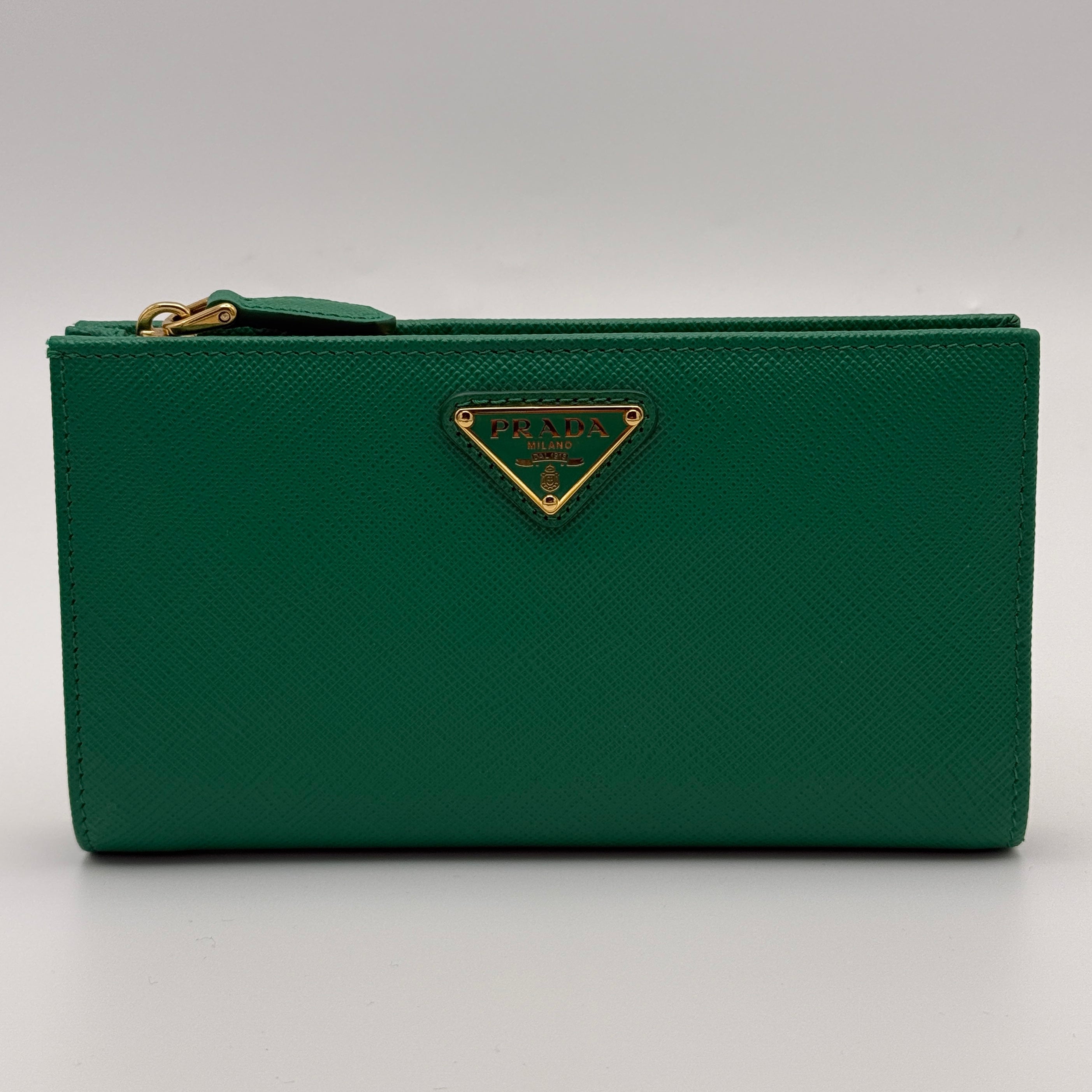 Prada Large Wallet In Green Saffiano Leather