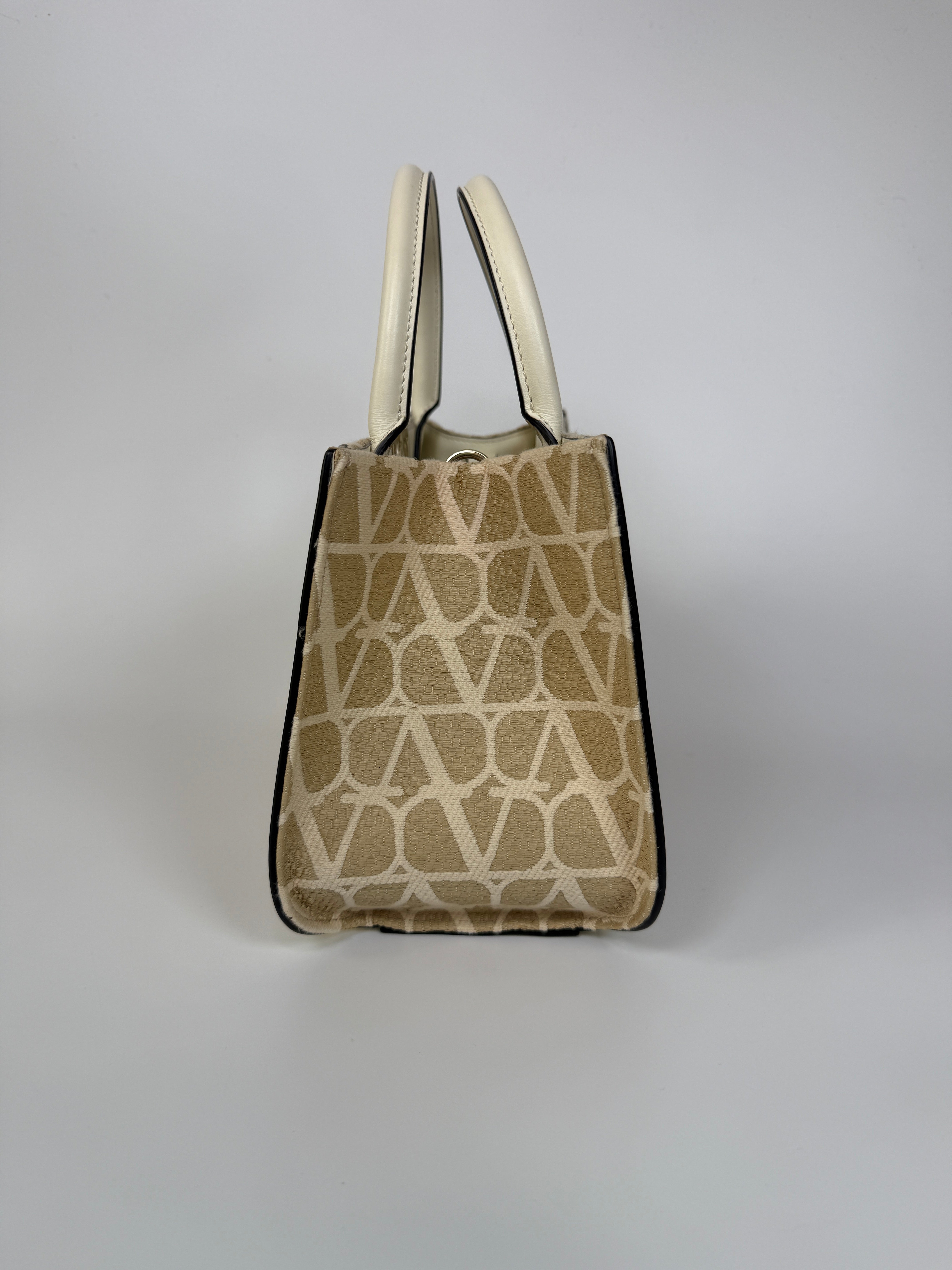 Authentic and preloved Authentic and preloved Valentino Garavani Canvas Beige Tote. 100% Authenticity guarantee