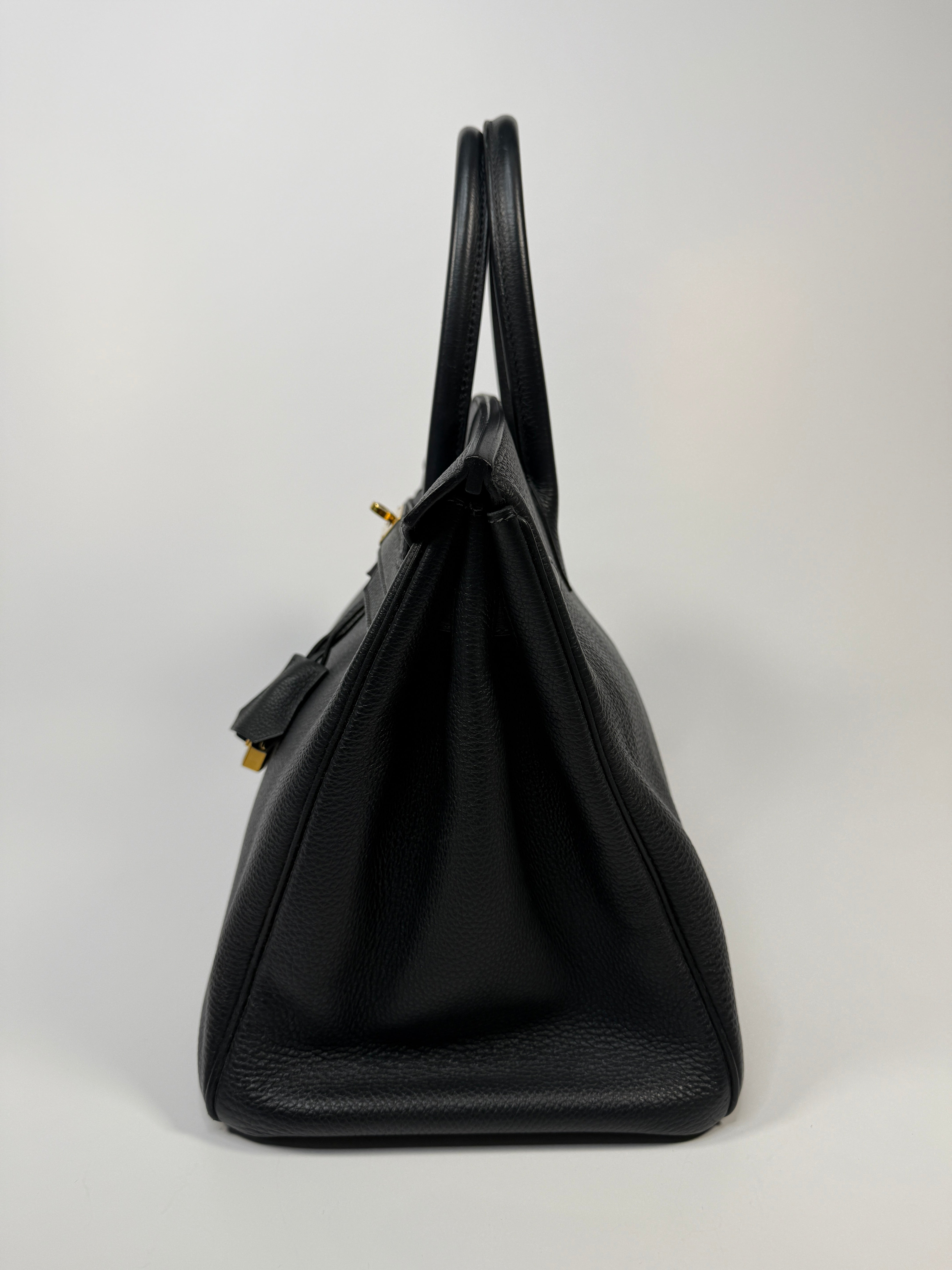 Hermès Birkin 35 Black Togo Leather With Gold Hardware. Authentic and preloved. Very Good Condition.