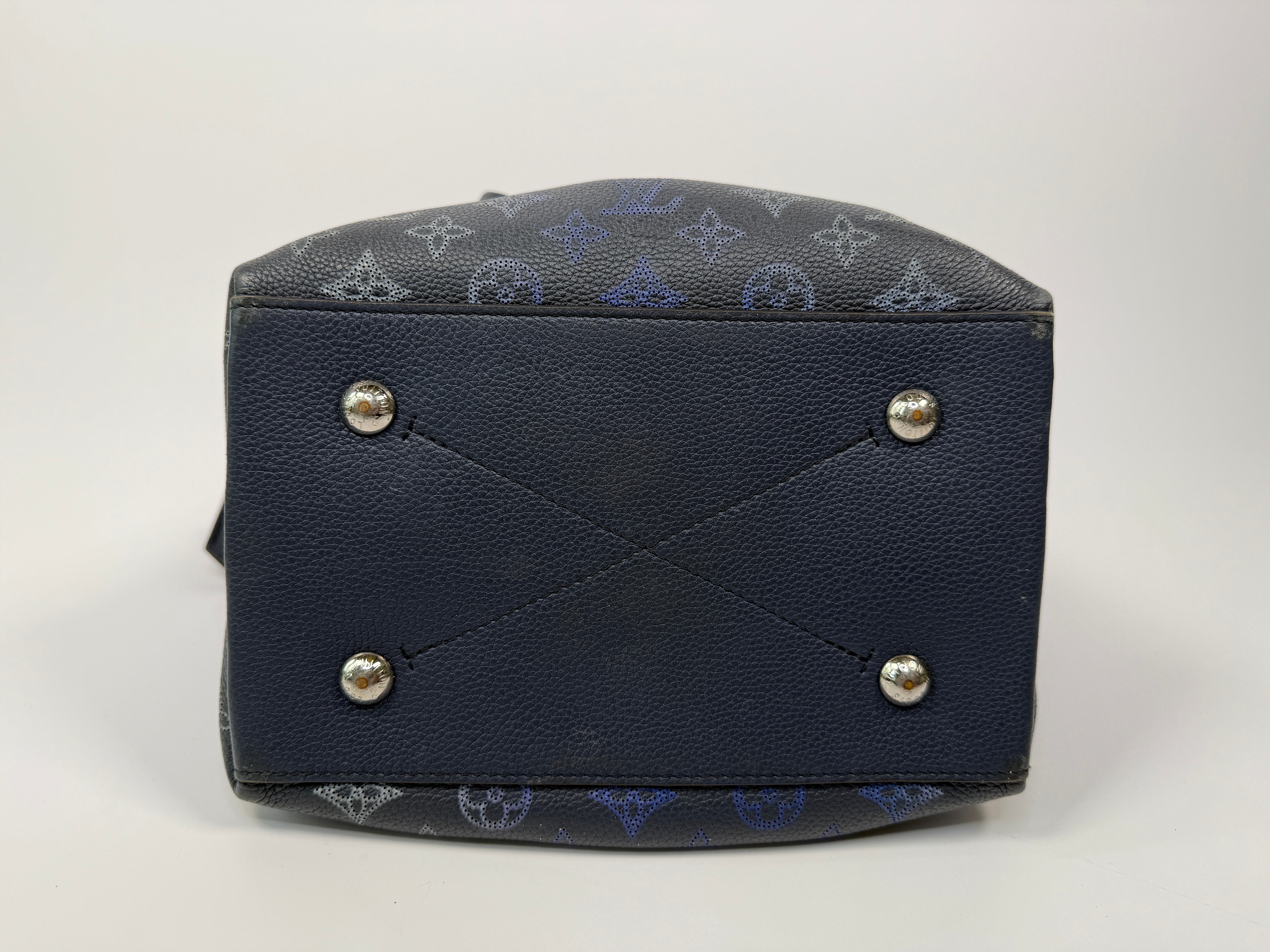 Louis Vuitton Muria Bucket Bag In Mahina Calfskin Leather