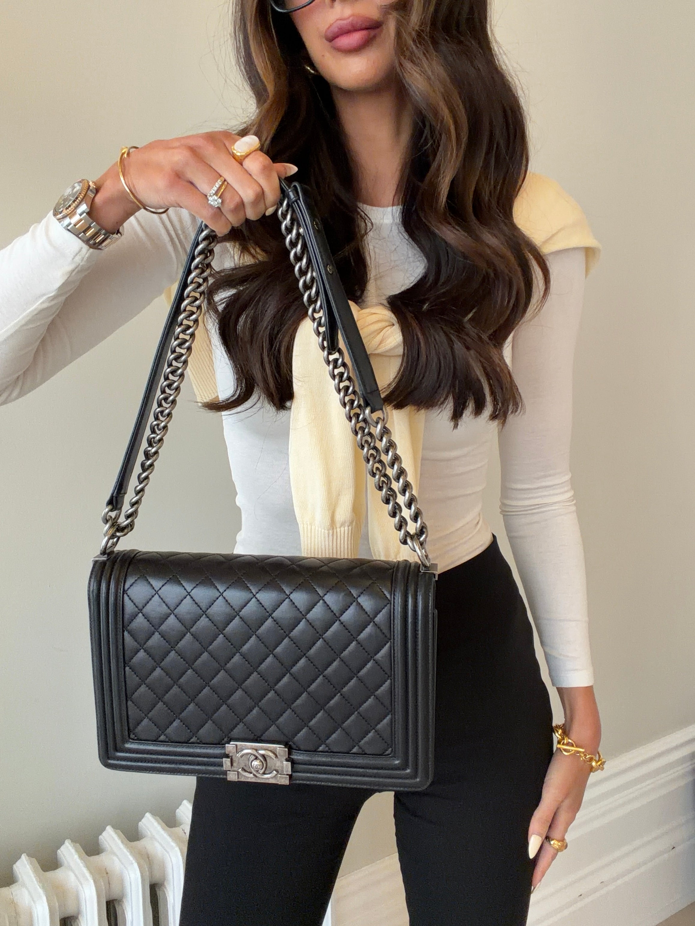 Chanel Black Lambskin Leather Large Boy Bag With Ruthenium In Excellent Condition. 100% Authenticity Guarantee