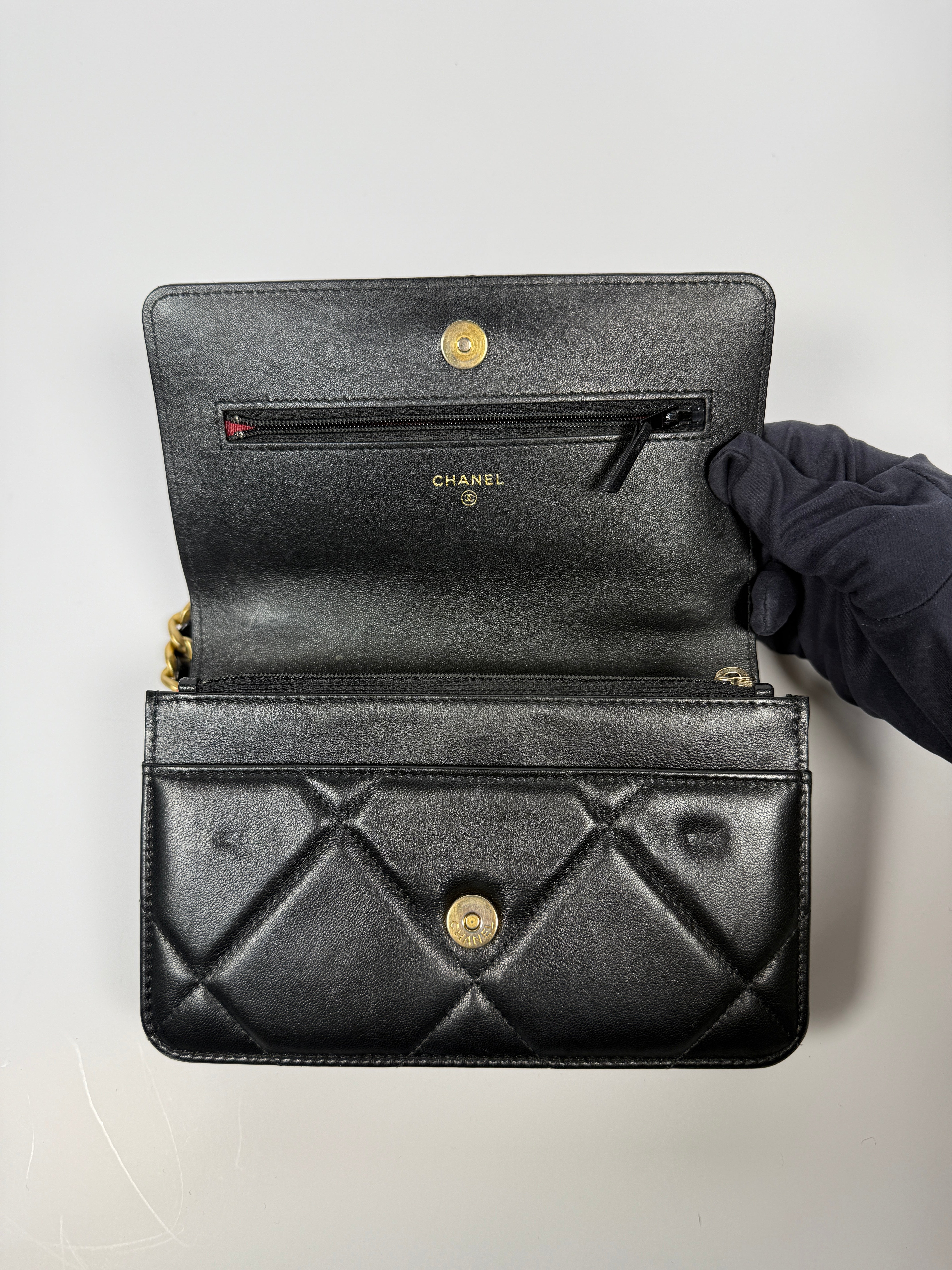 Chanel 19 Wallet On Chain In Black Lambskin With Mixed Metal Hardware. Excellent condition. Authentic and preloved.