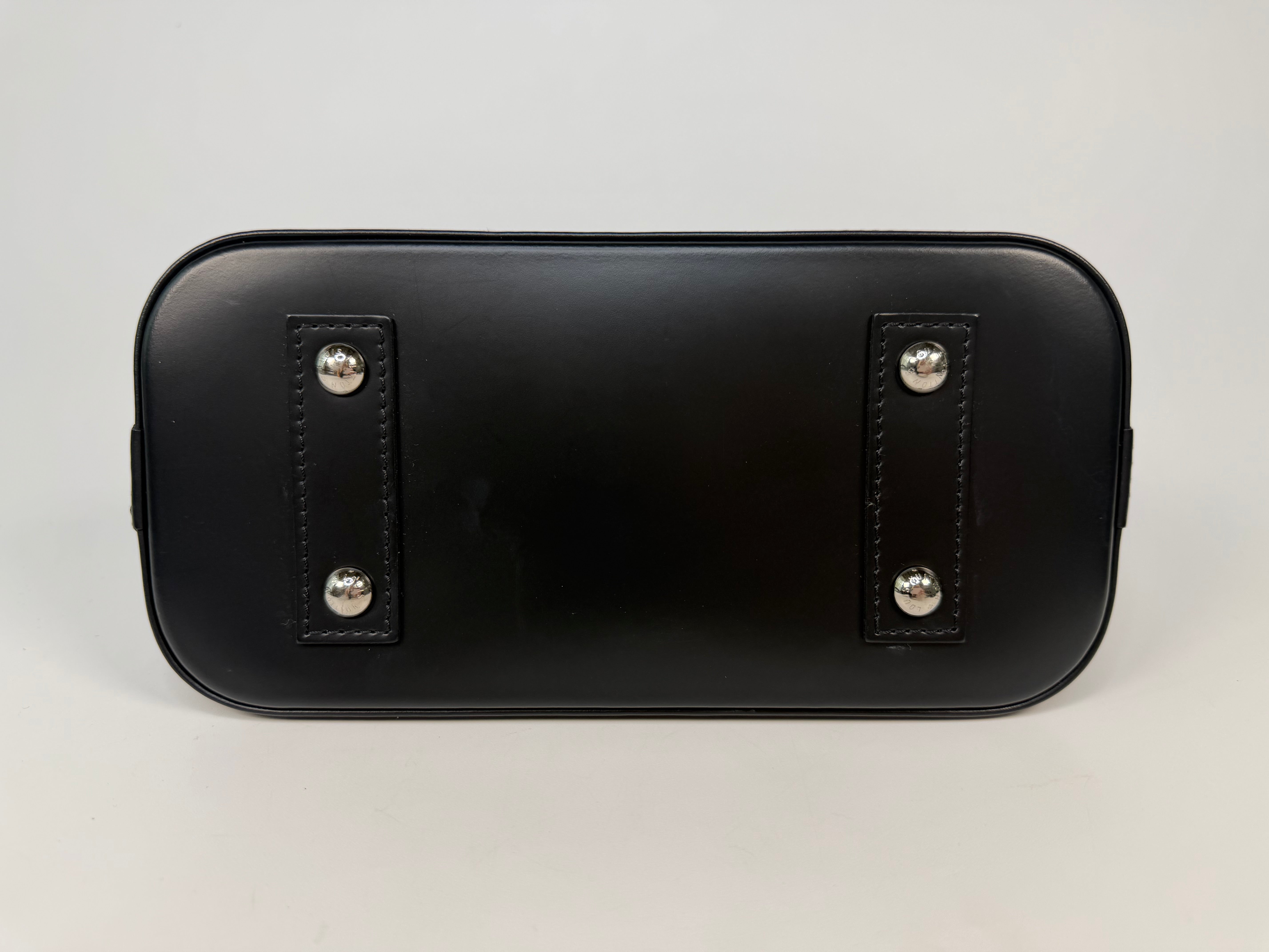 Louis Vuitton Alma BB In Black Epi Cowhide Leather Silver Hardware