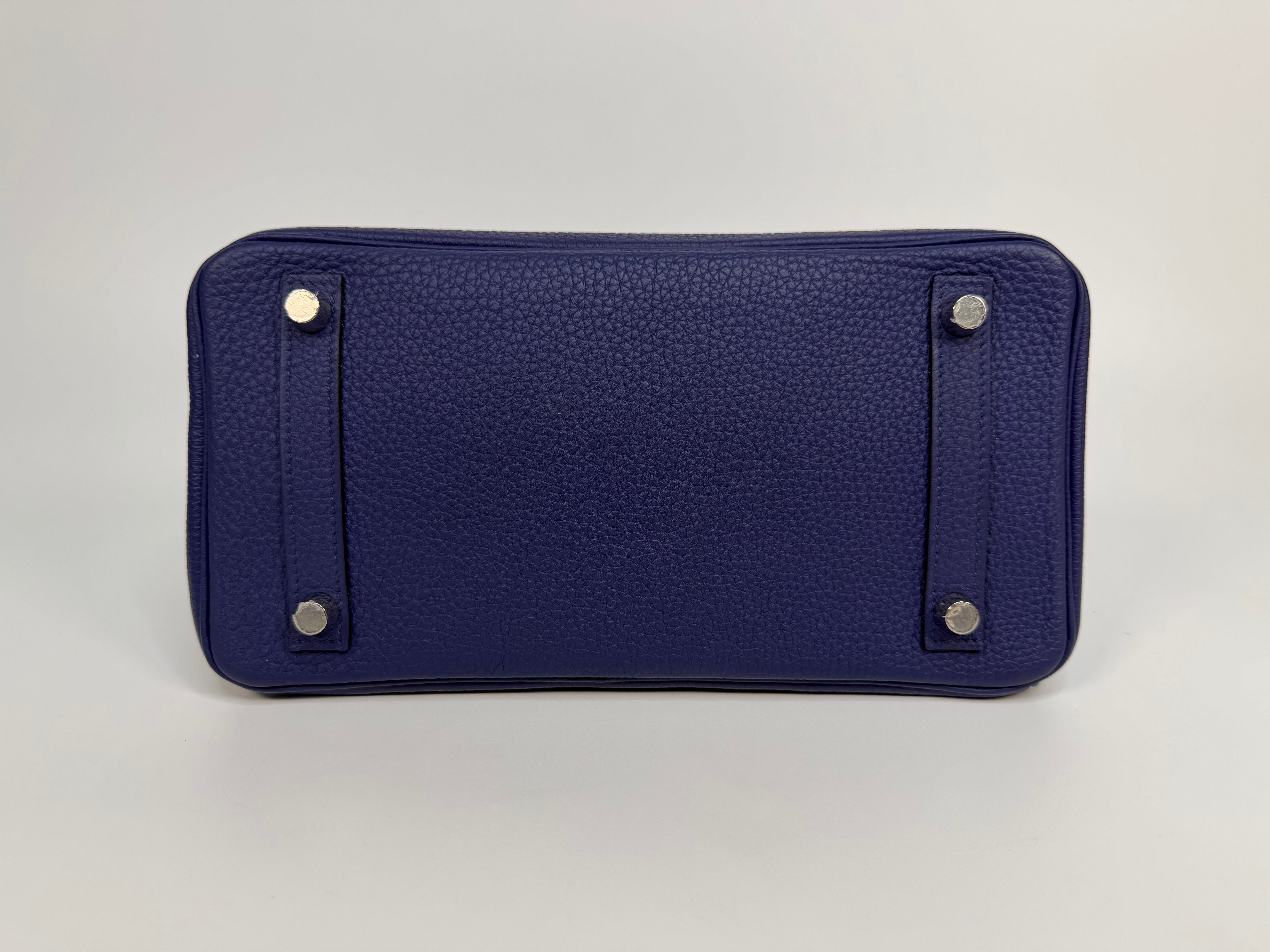 Hermès Birkin 25 In Blue Sapphire Togo With Palladium Hardware. Authentic and preloved in excellent condition