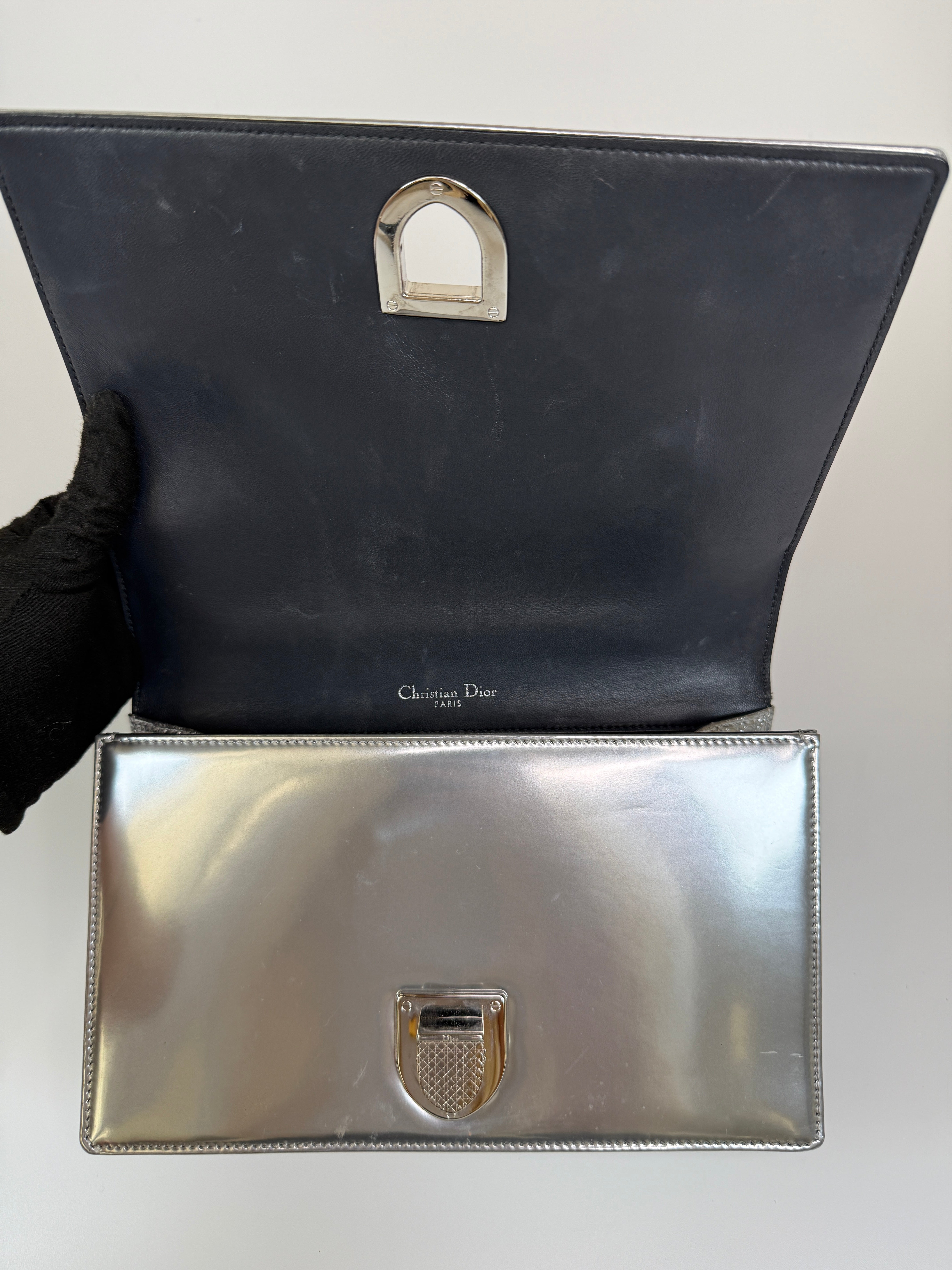 Christian Dior Medium Diorama Bag In Metallic Silver Leather With Silver Hardware Authentic and preloved. 100% Authenticity Guarantee