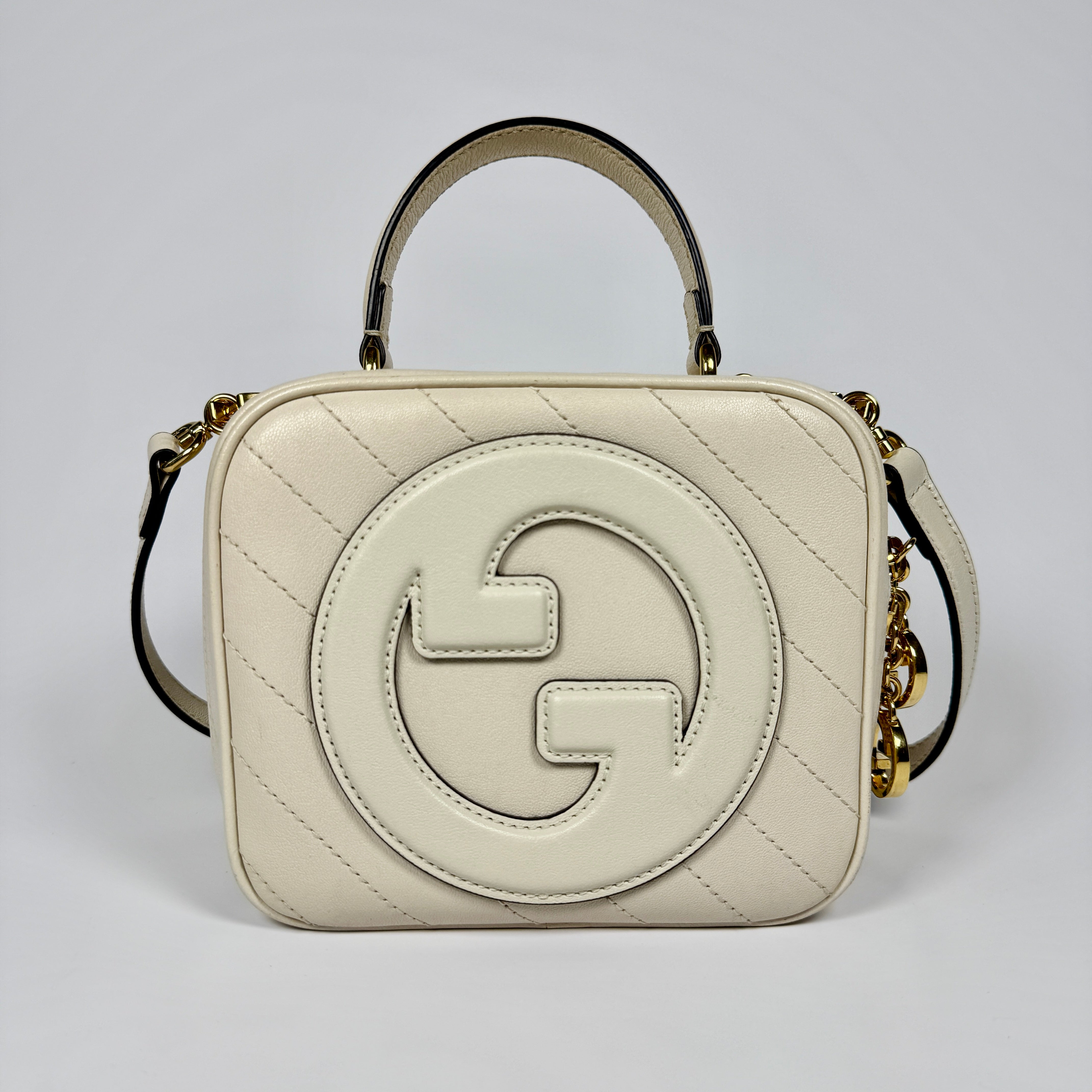 Gucci Blondie Leather Top Handle Bag In Cream Leather With Gold Hardware 100% Authentic and preloved in very good condition