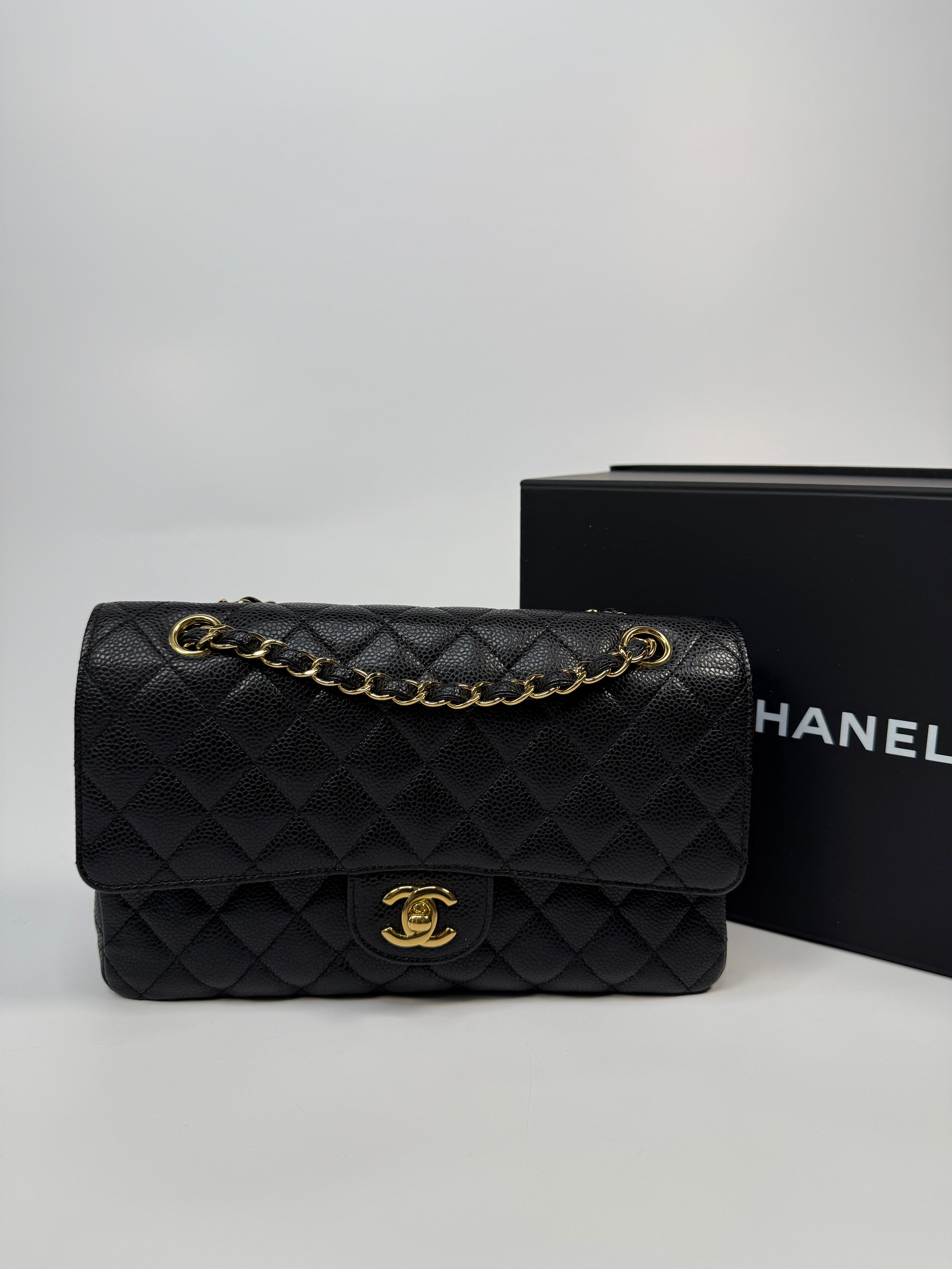 Chanel Medium Classic Double Flap Black Caviar With GHW