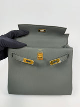 Hermès Kelly 25 In Vert Amande Togo Leather With GHW
