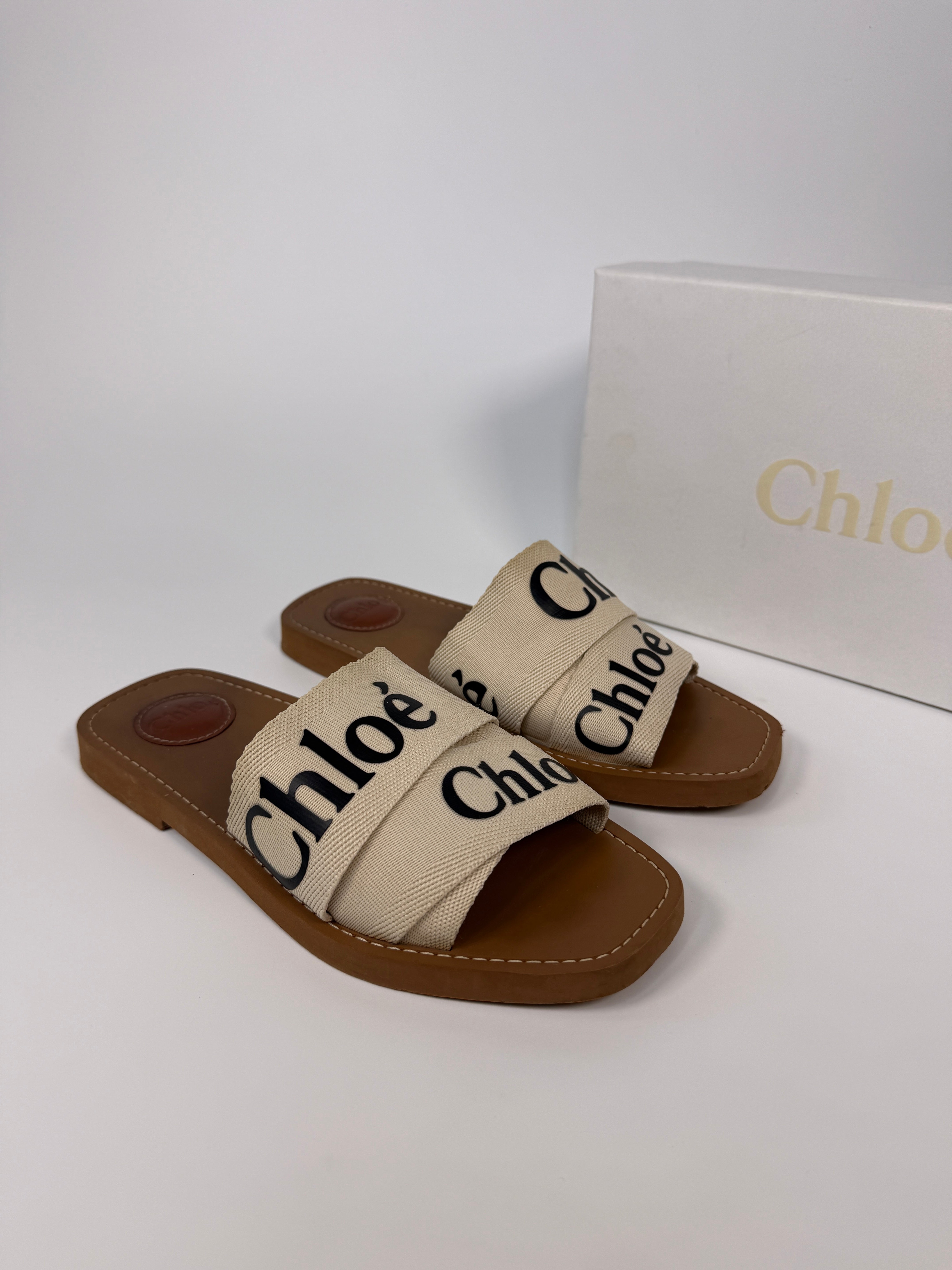 Chloe Woody Flat Mule In Excellent Condition.
Authentic Pre Loved Verified by Luxe Cheshire Trusted Designer resale