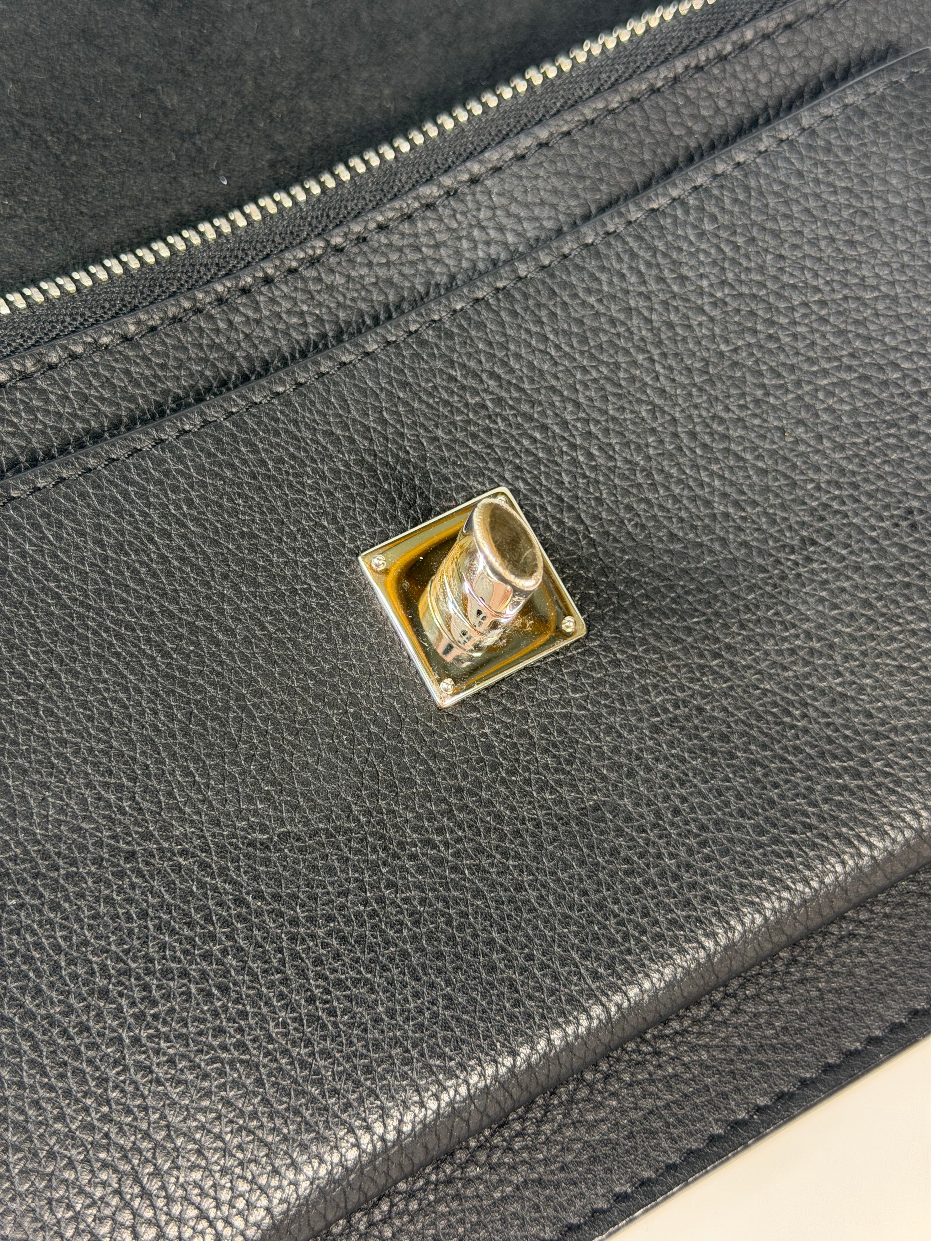 Louis Vuitton Pochette Chain MyLockMe In Black Leather With Silver Hardware in excellent condition 100% authentic and preloved