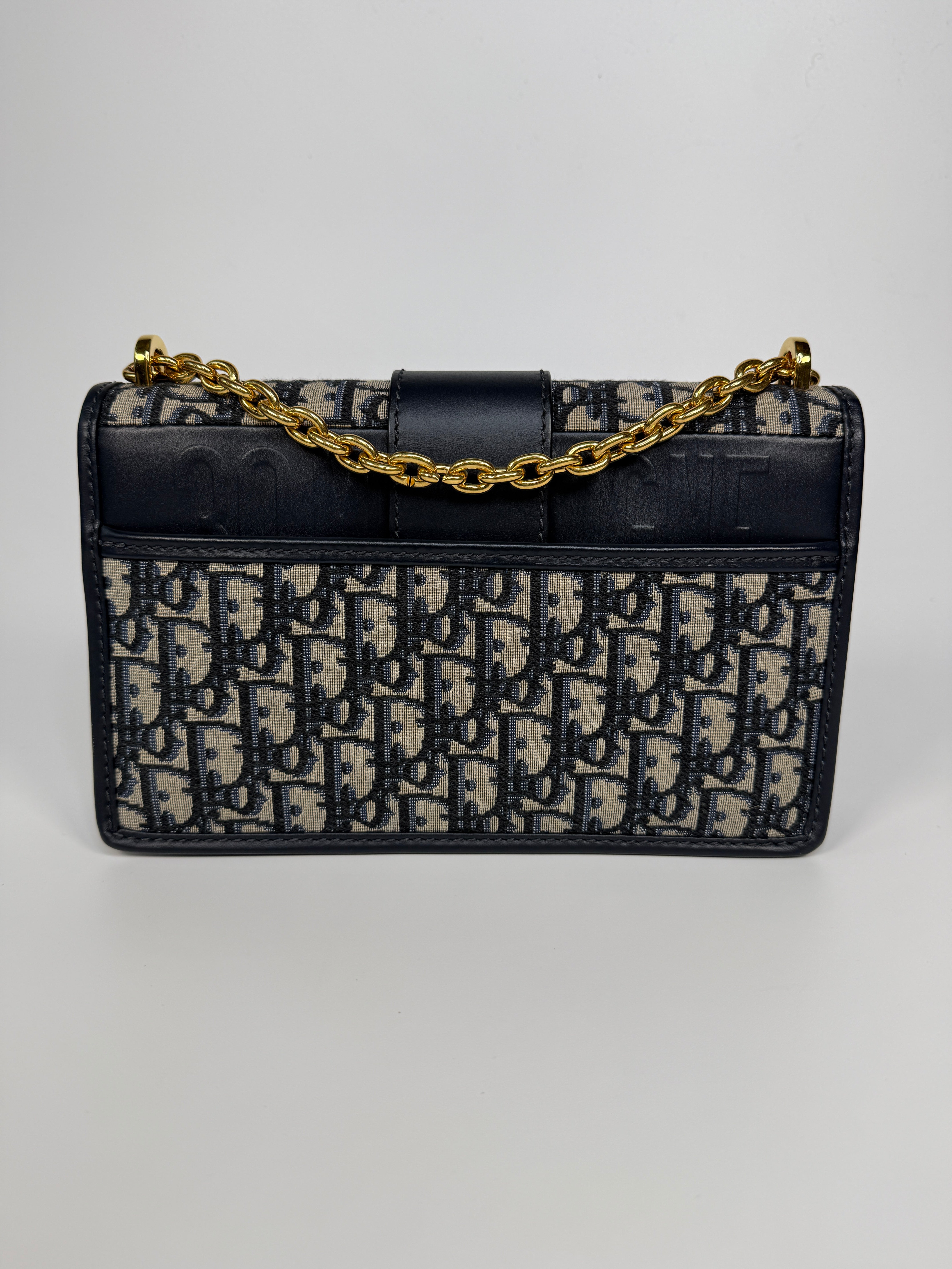 Christian Dior 30 Montaigne Bag Blue Oblique With Gold Hardware. Excellent condition. 100% Authenticity guarantee