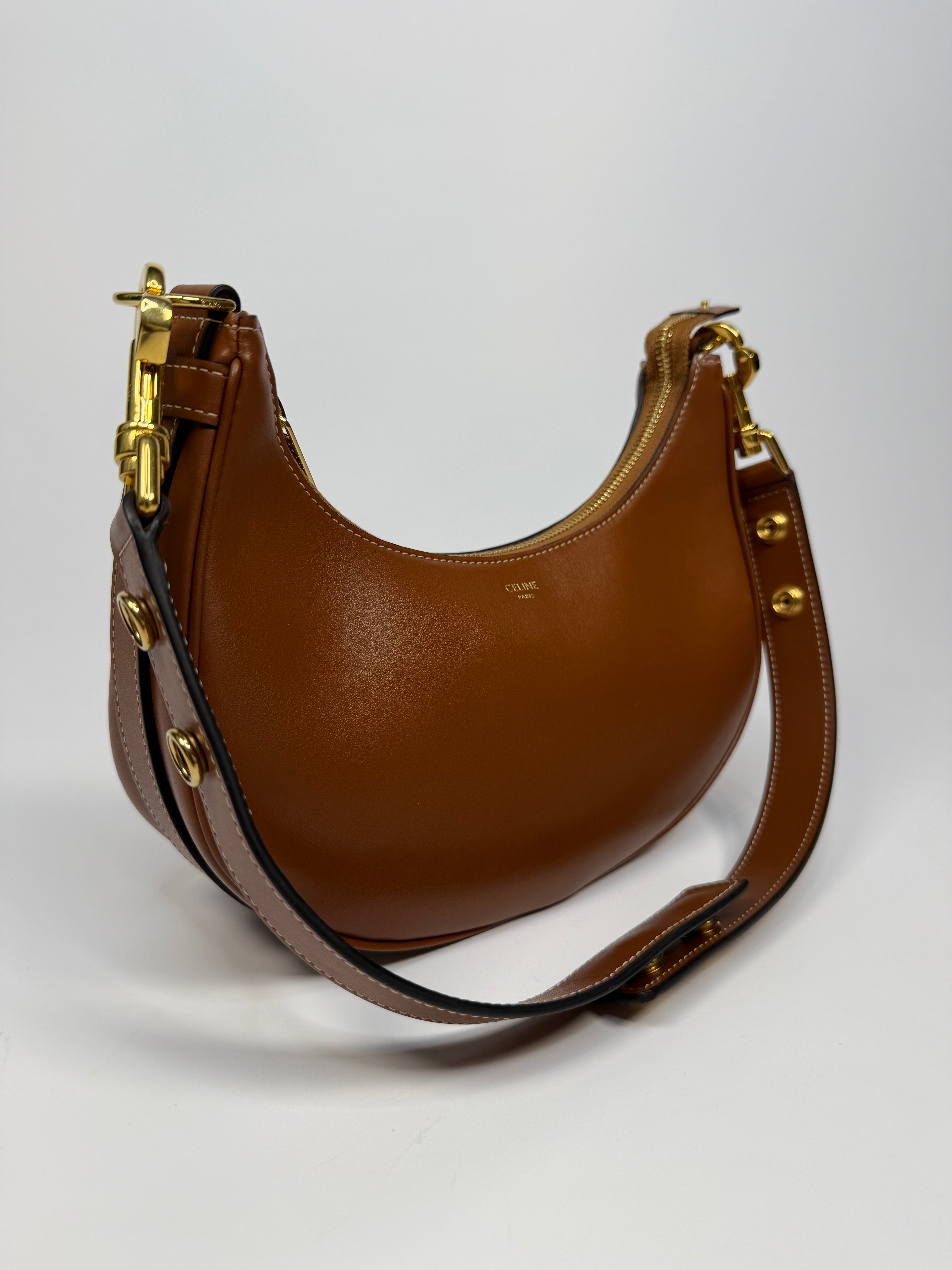 Celine Medium Ava Bag
Pre Loved & Authentic