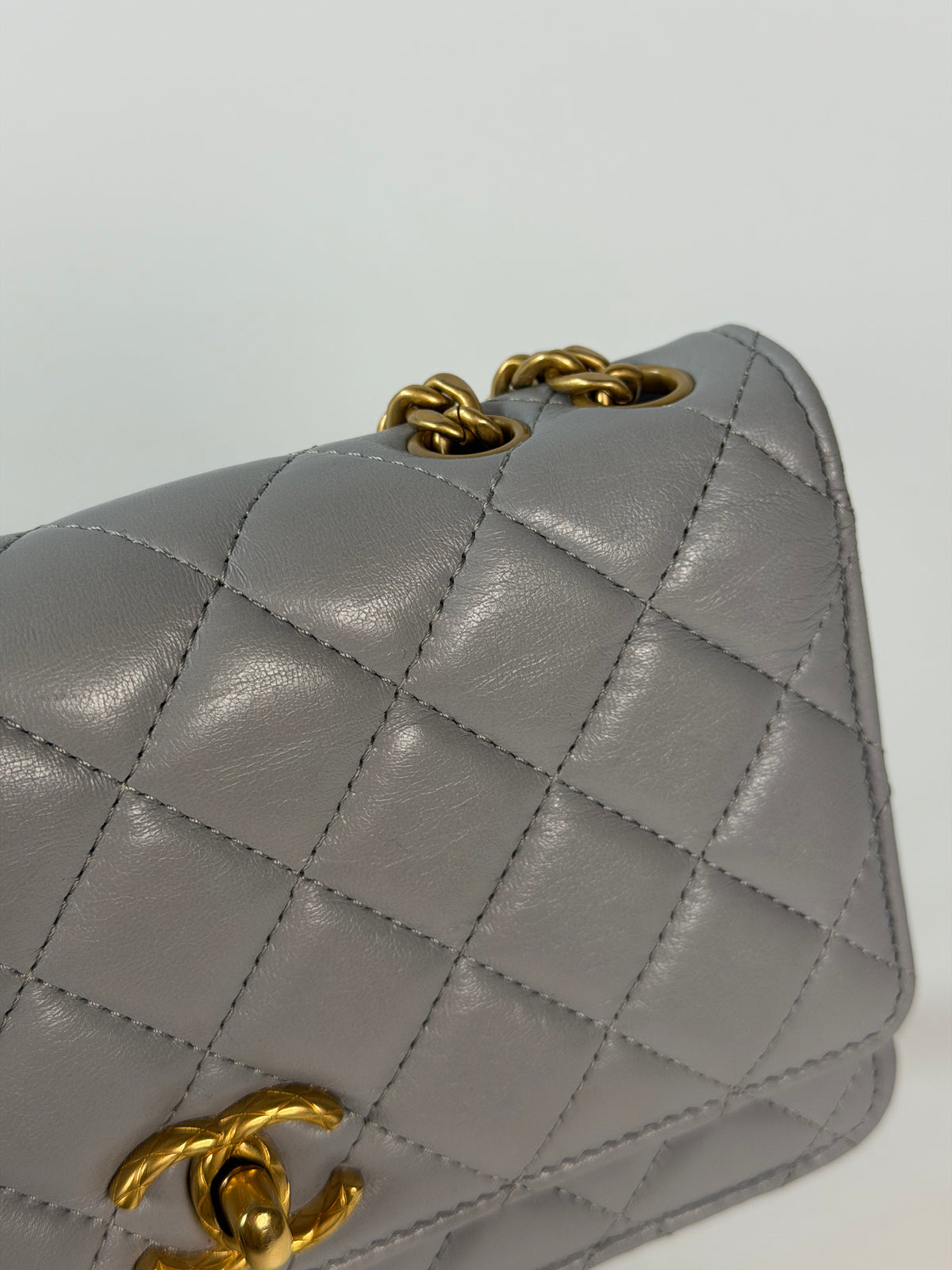Chanel Pearl Crush Wallet On Chain In Grey Lambskin Leather With Gold Hardware