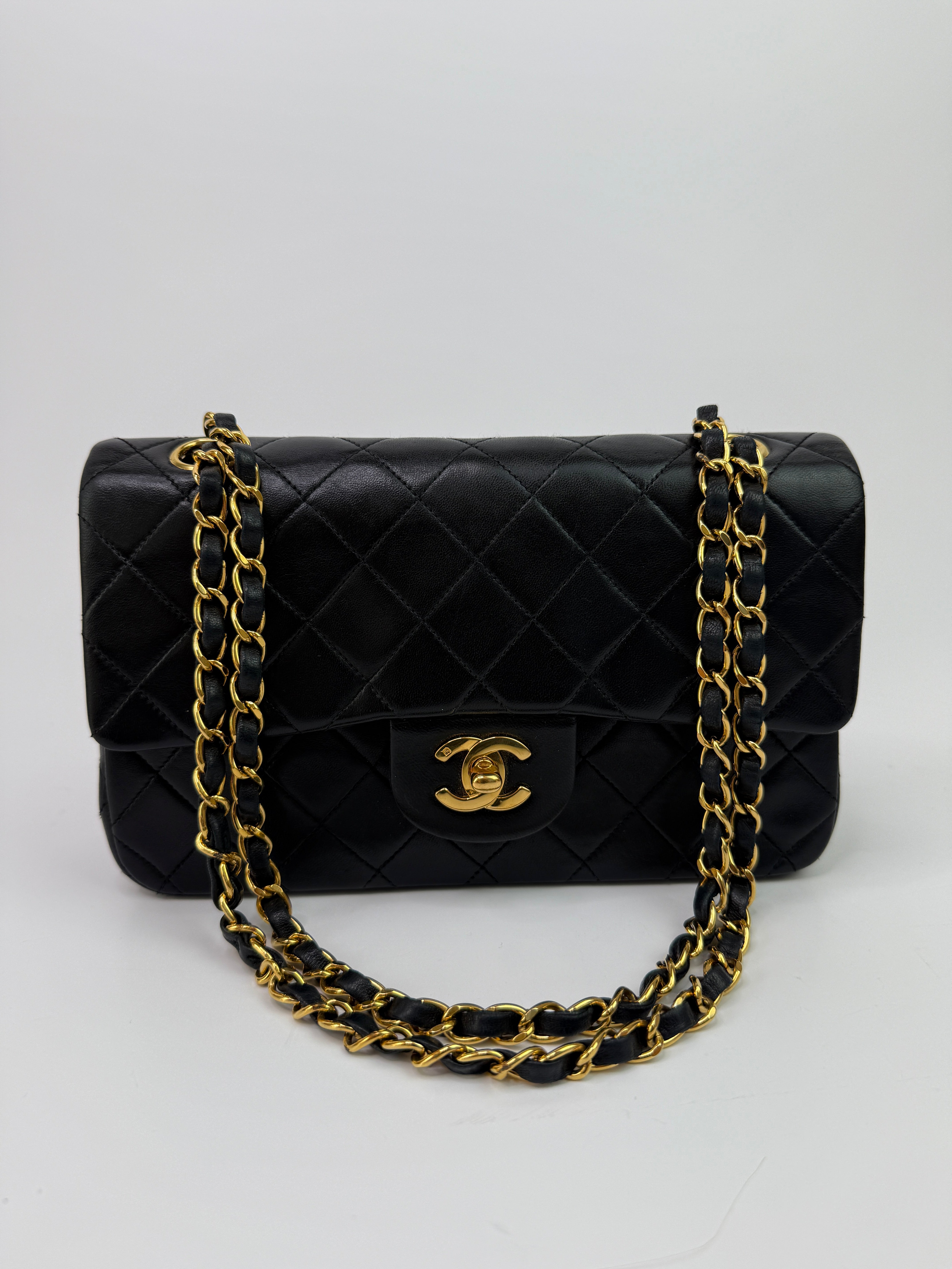 Chanel Vintage Small Classic Double Flap GHW