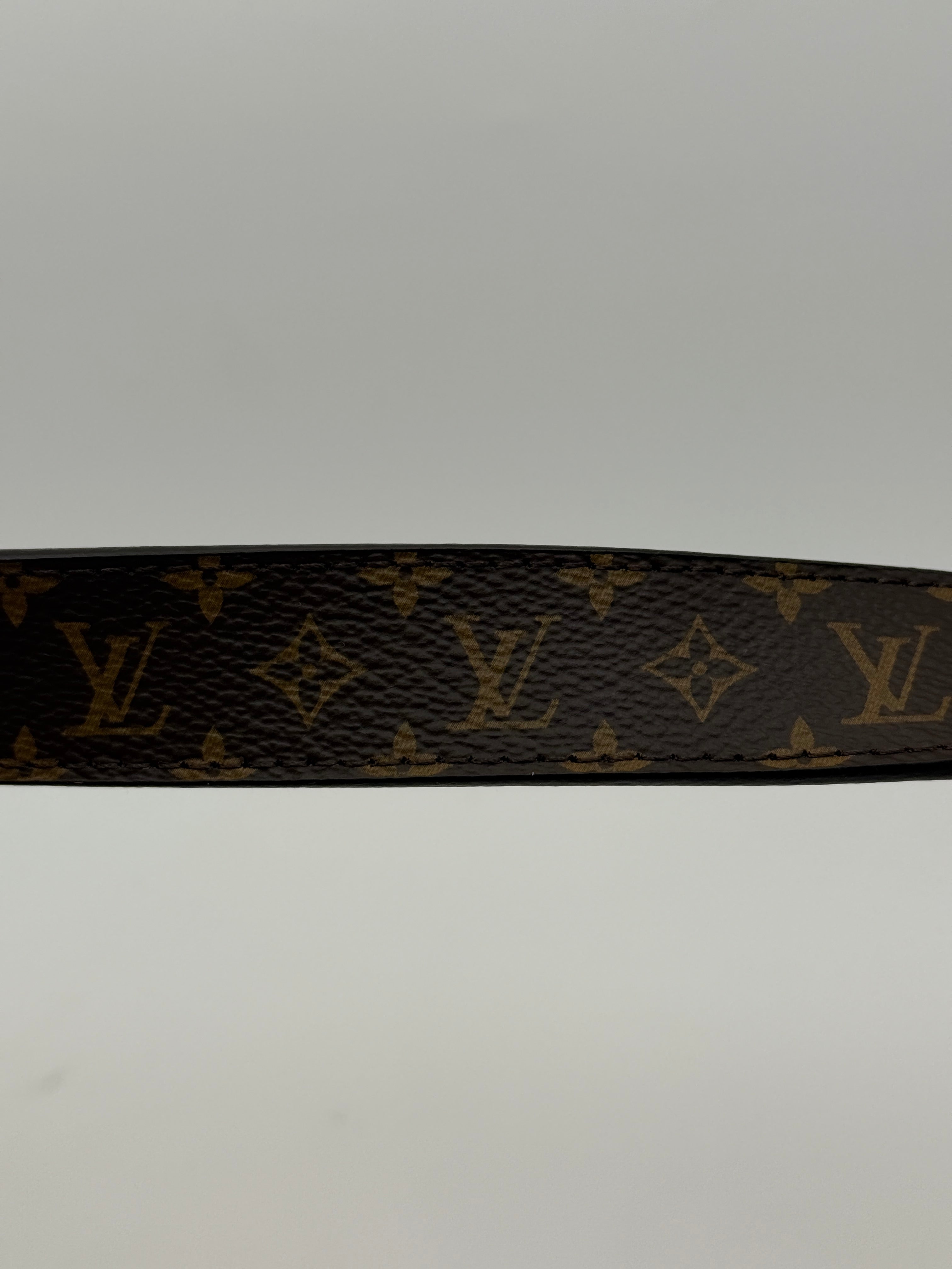 Louis Vuitton Belt (Size 85/34)