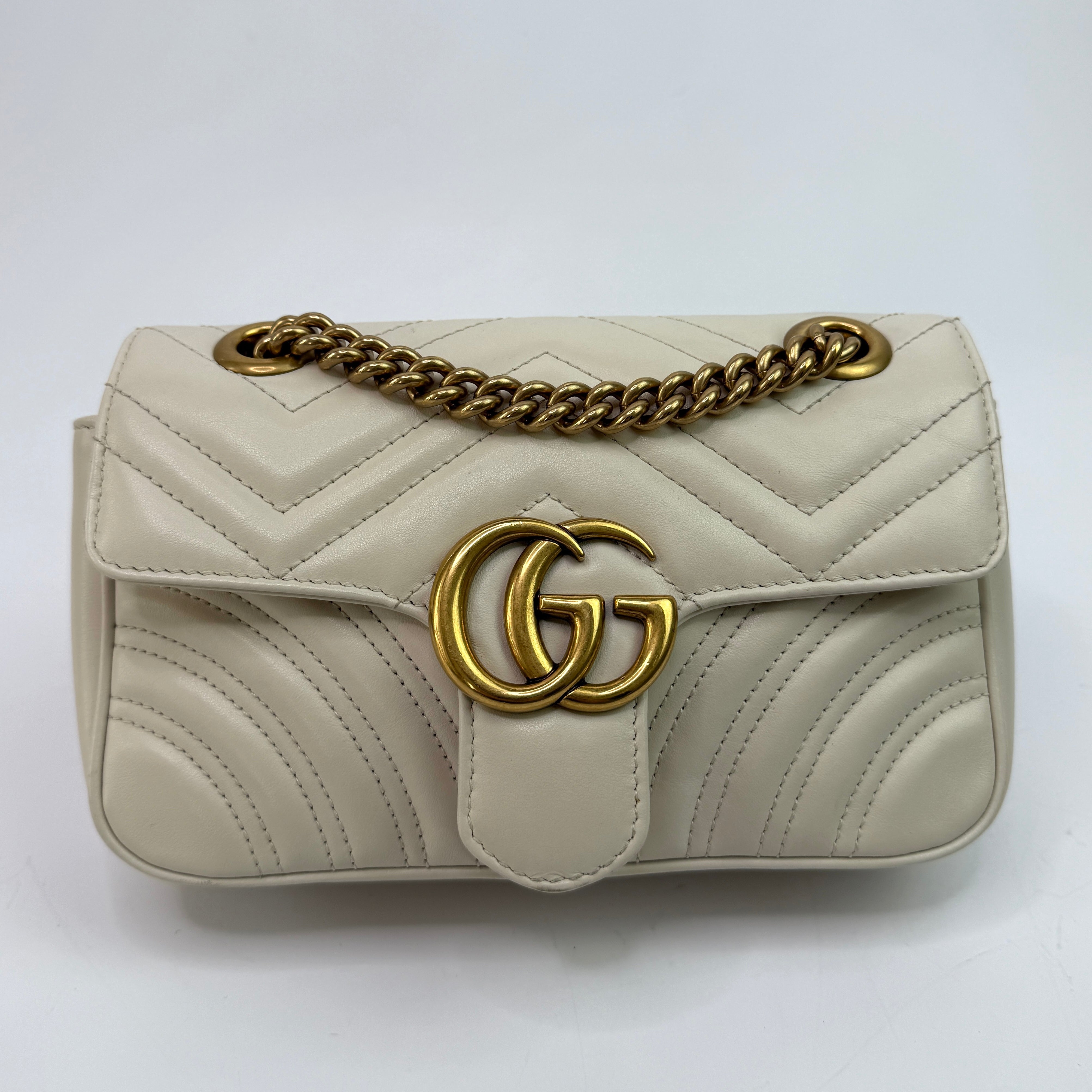 Gucci GG Small Marmont Matelasse Shoulder Bag
