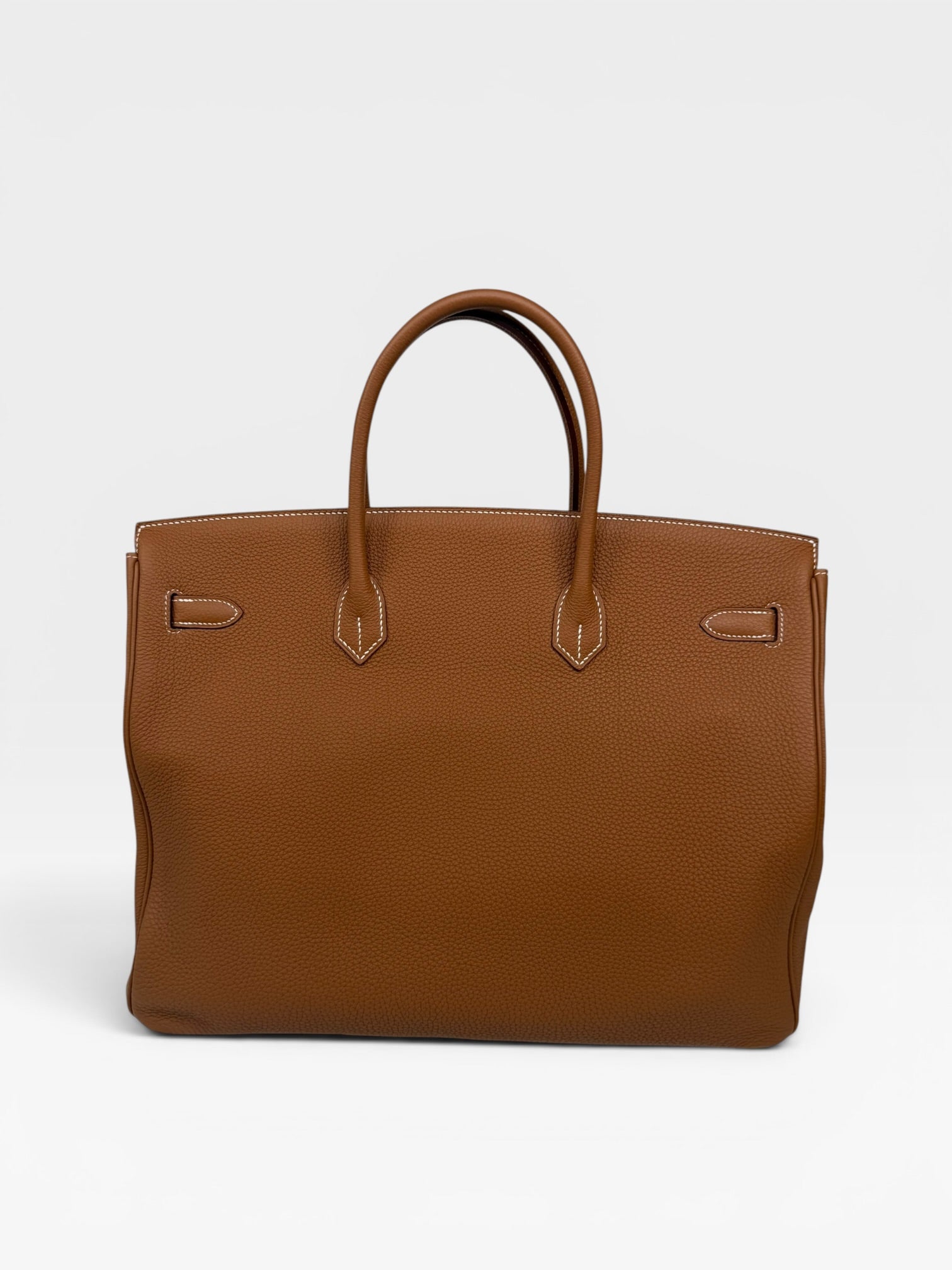 *Rare Find* Hermès Birkin 40 In Gold Togo Leather With Palladium Hardware. Authentic and preloved in excellent condition. 100% guarantee