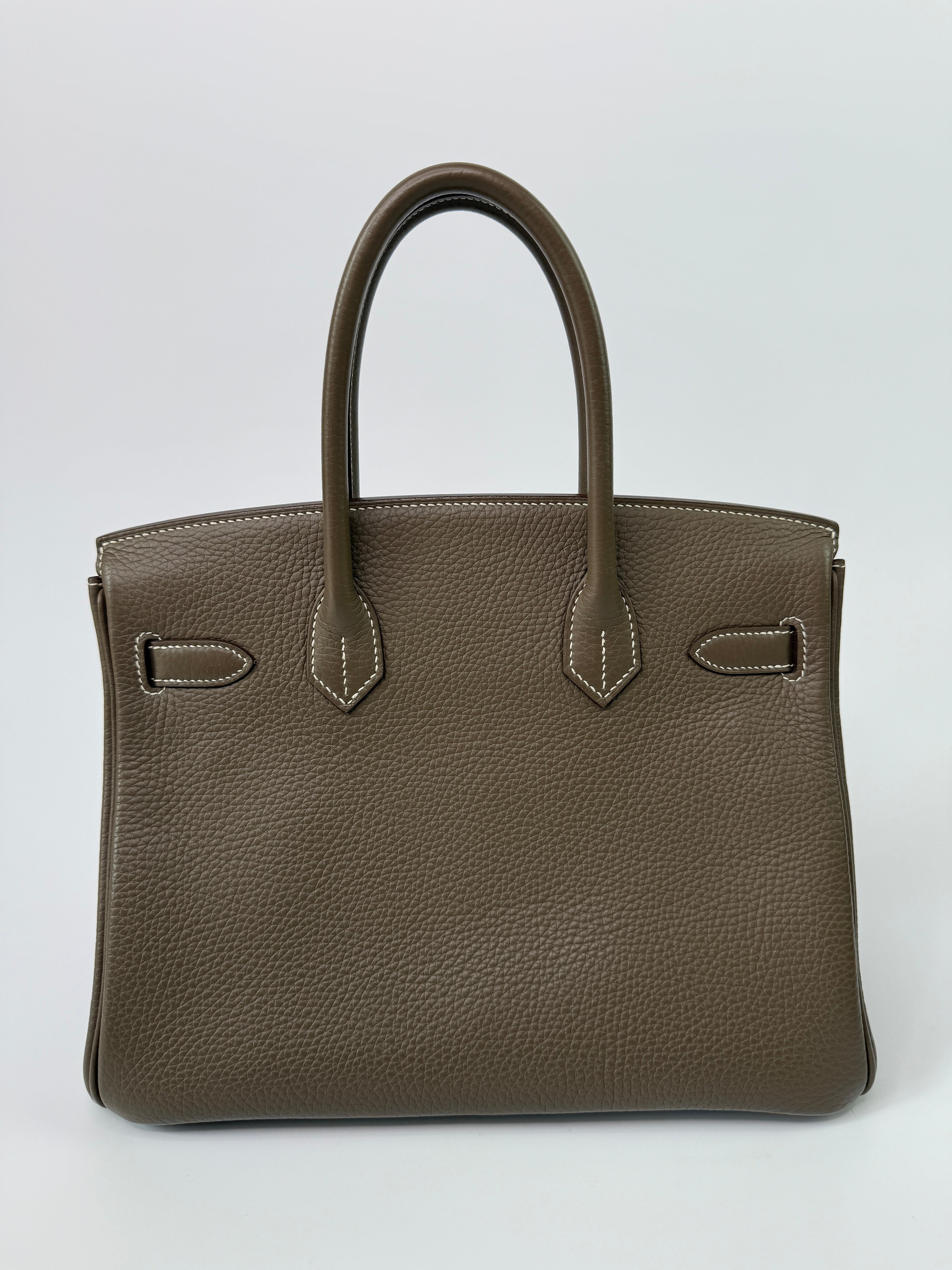 Authentic pre-loved Hermès Birkin 30 In Etoupe Togo Leather With Gold Hardware.