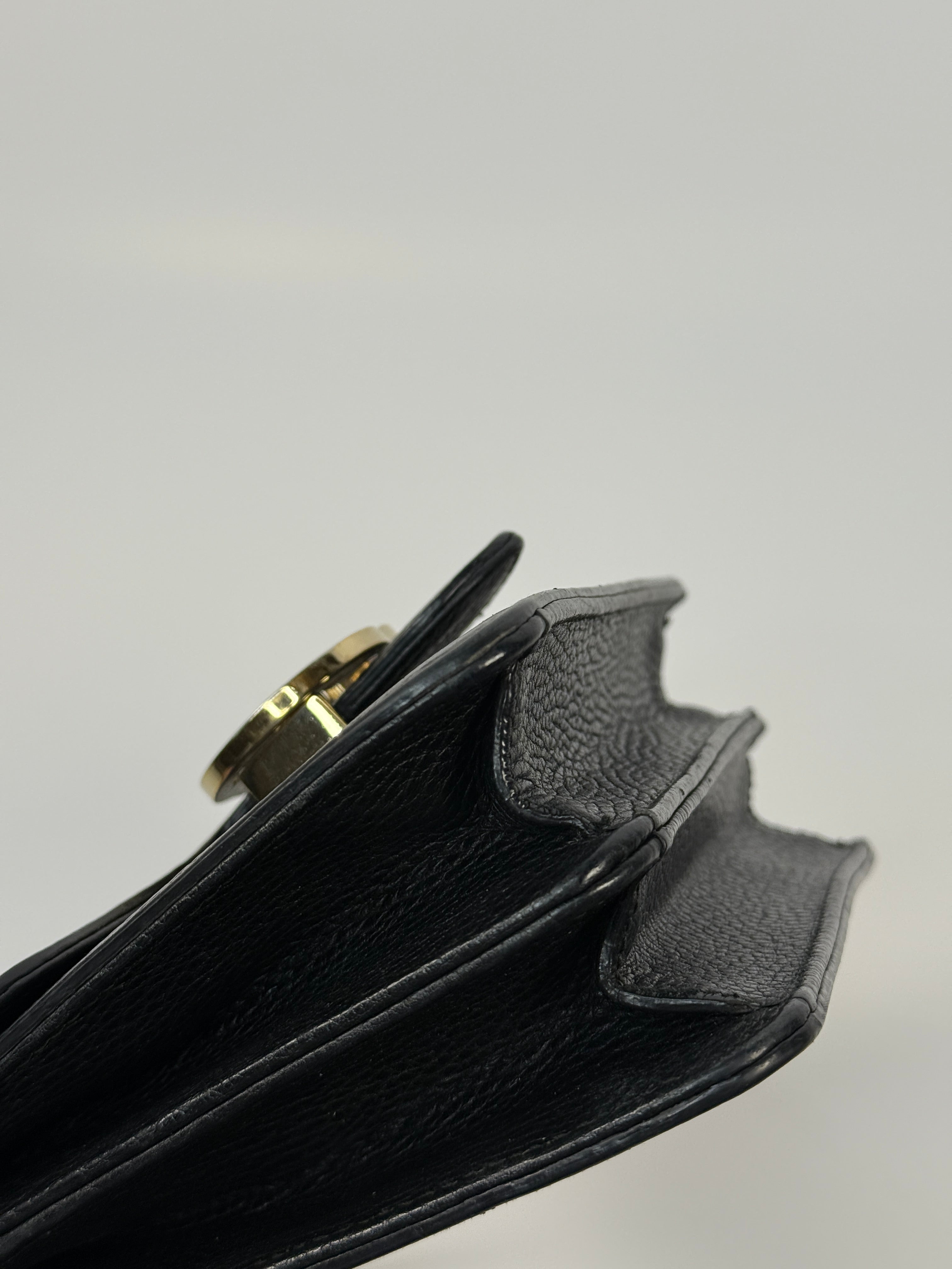 Gucci Interlocking G Wallet On Chain